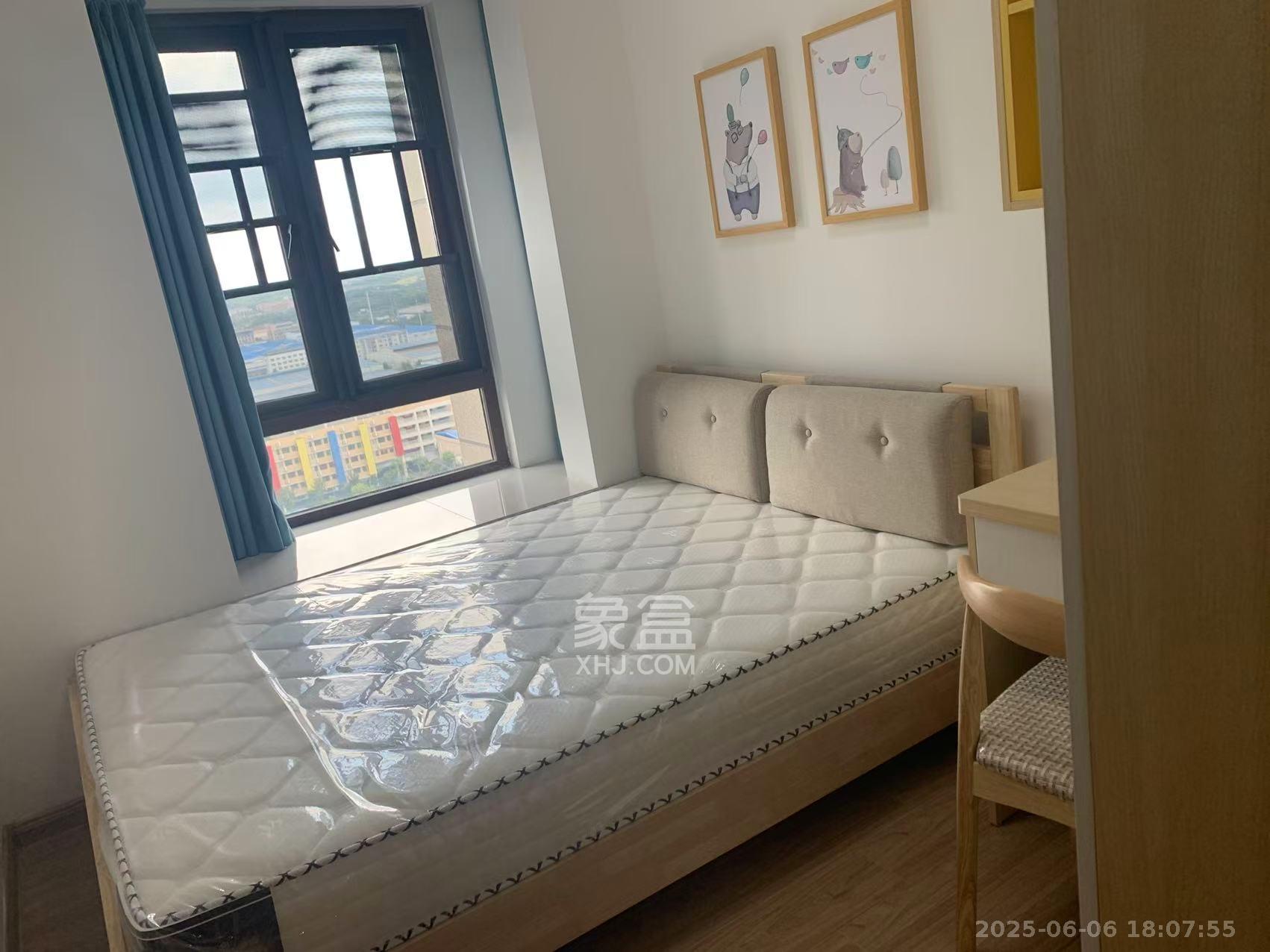 碧桂园星城首府 2室2厅1卫 2400.0元/月 碧桂园星城首府 2室2厅1卫 2400.0元/月室内图