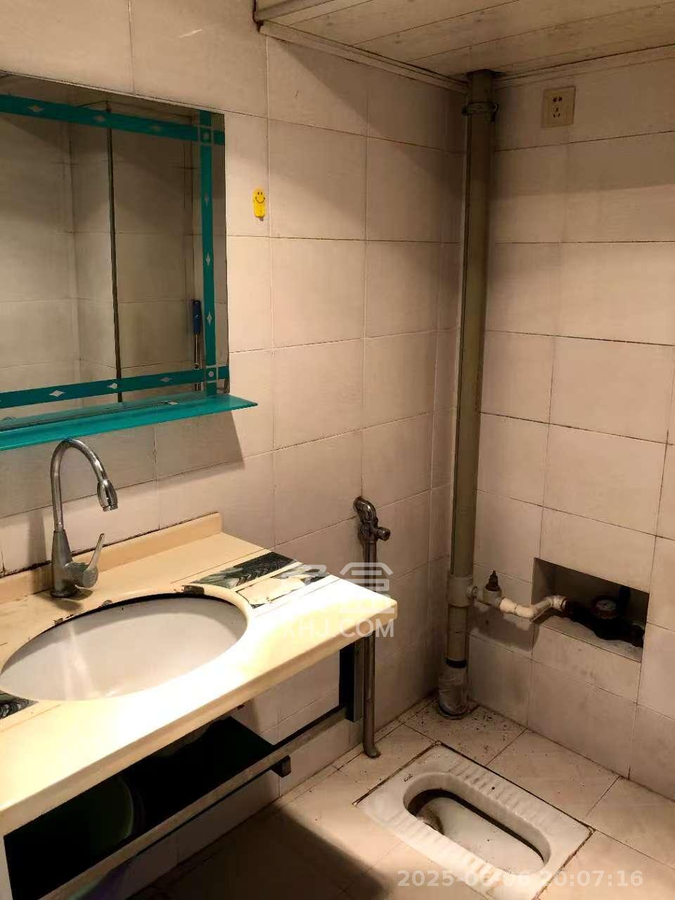 御景龙城  1室2厅1卫   1200.00元/月室内图