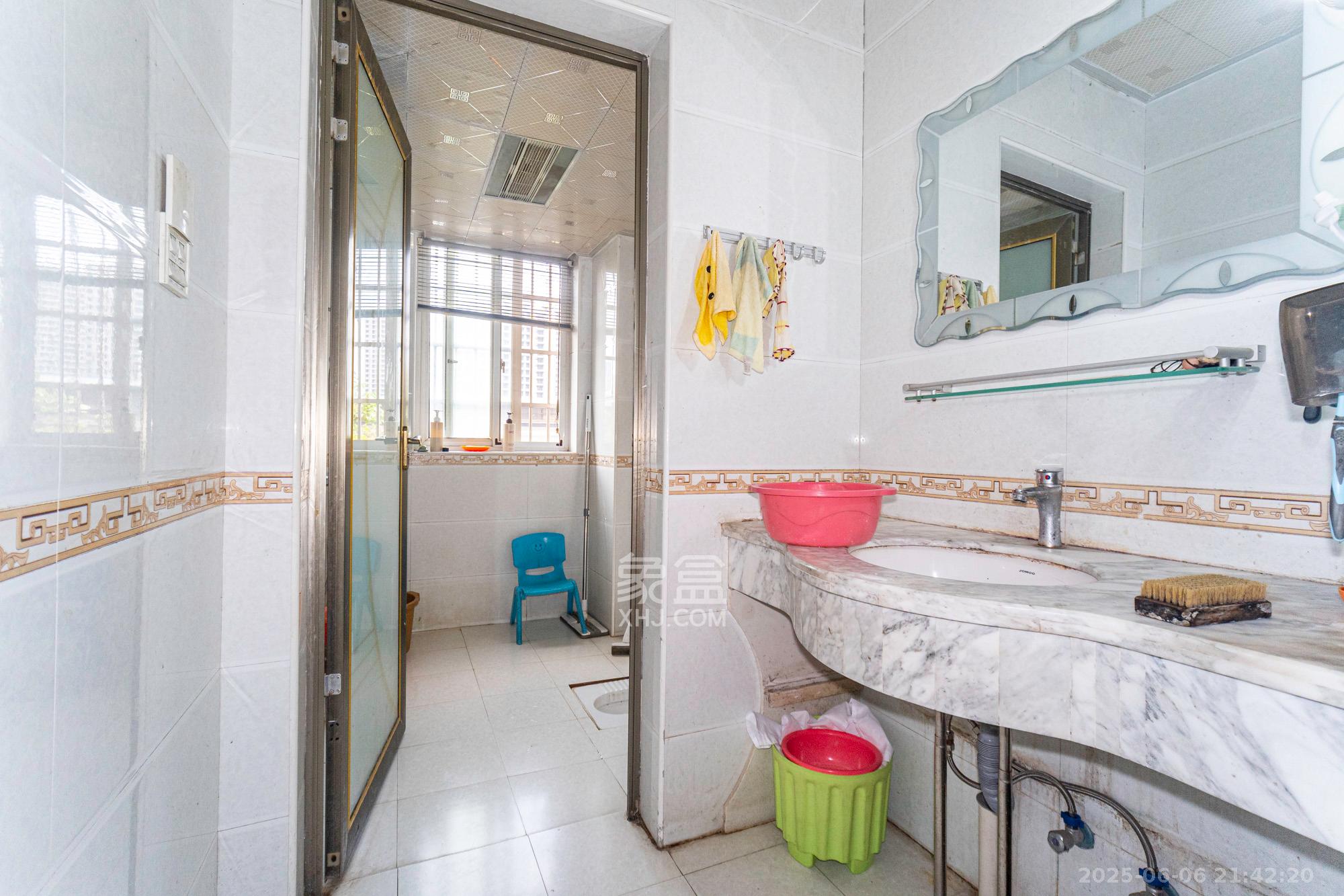 时代星城 3室2厅2卫 67.0万 时代星城 3室2厅2卫 67.0万卫生间