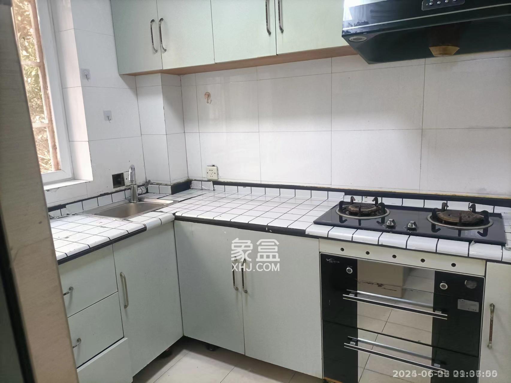 长房西郡  2室2厅1卫   1800.00元/月室内图