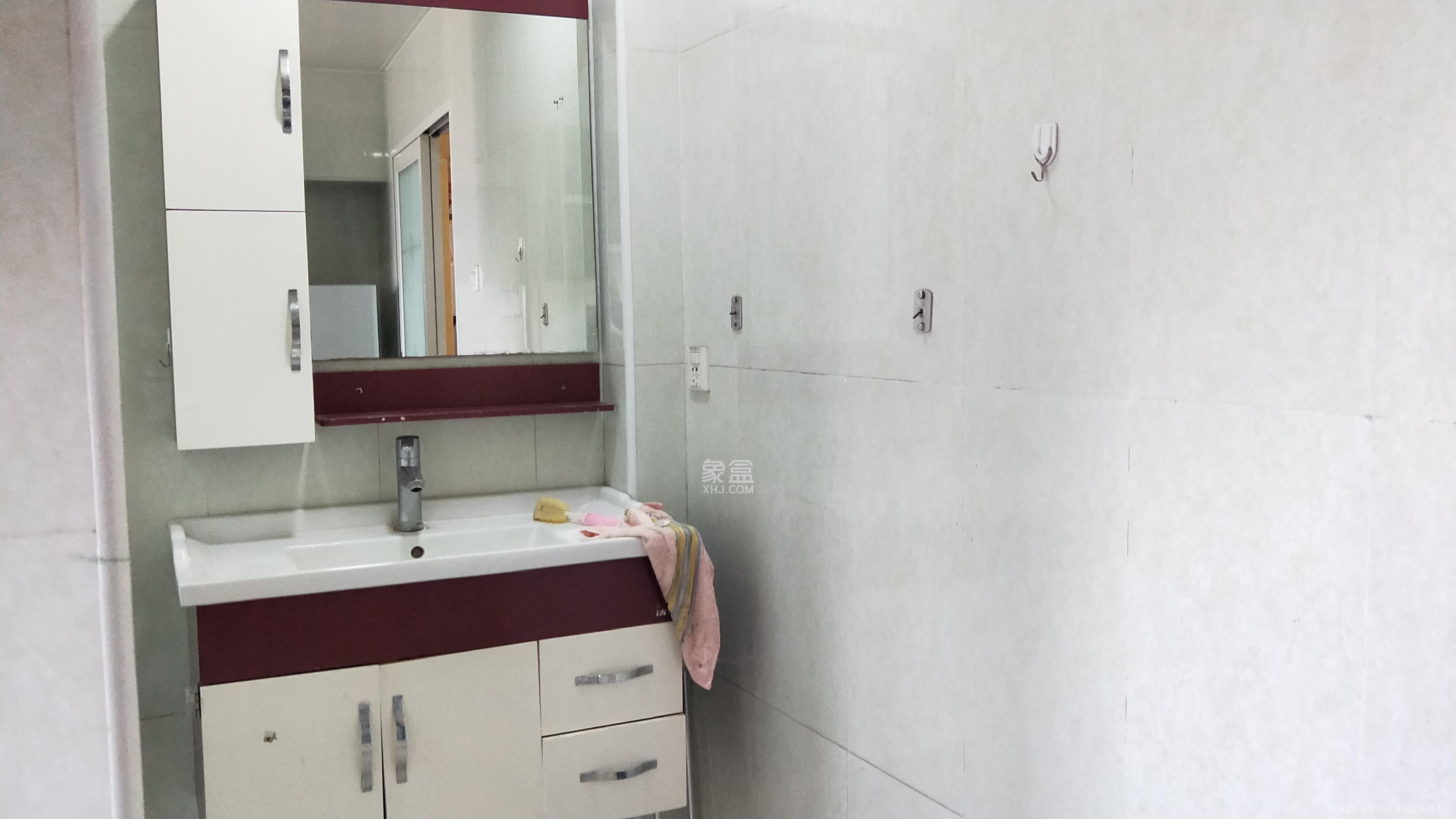 楚江华庭（楚轩公馆）  3室2厅1卫   2300.00元/月室内图