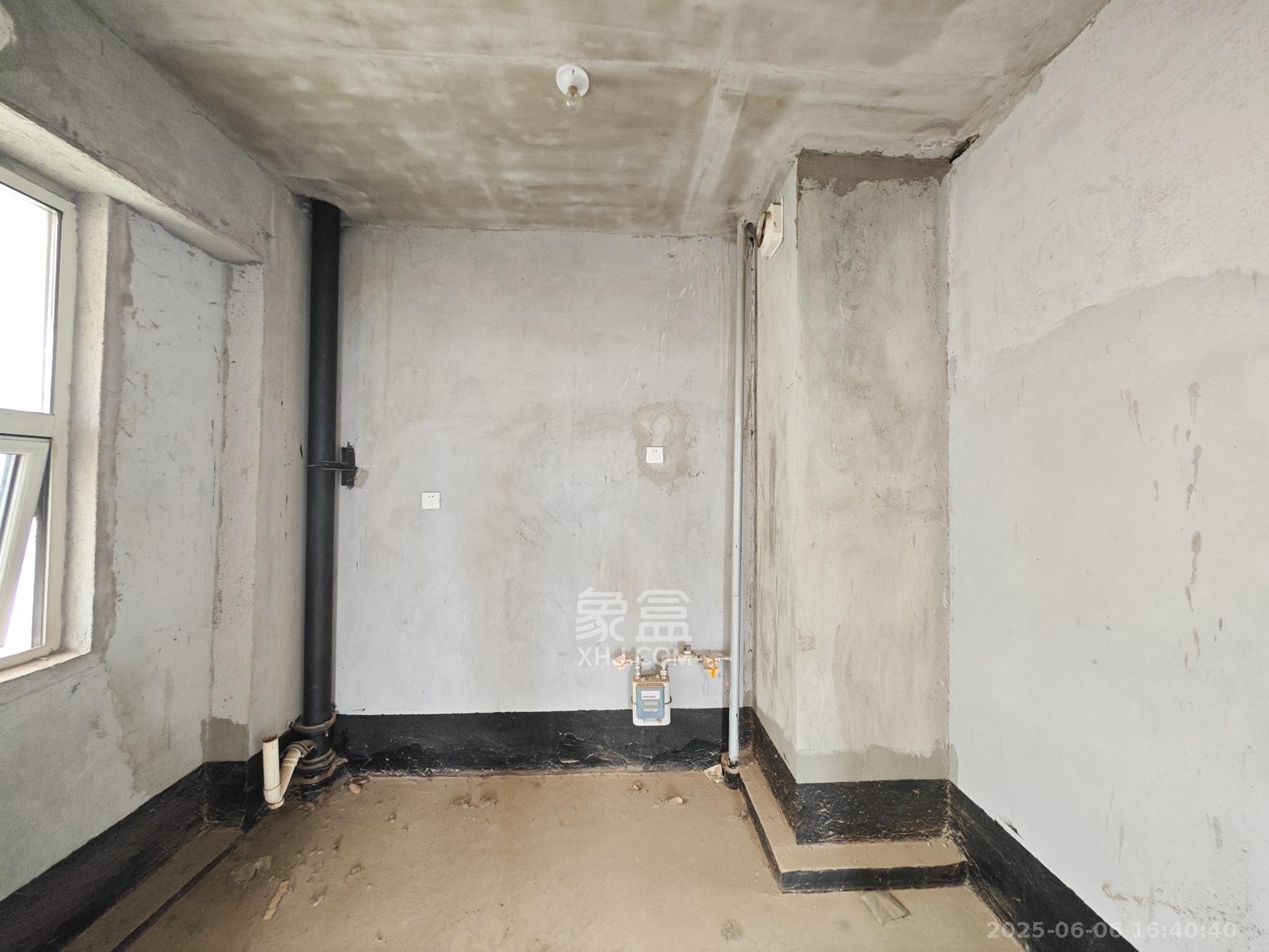 五矿万境水岸二期(五矿万境水岸和苑)  3室2厅2卫    168.0万 五矿万境水岸二期(五矿万境水岸和苑)  3室2厅2卫    168.0万厨房