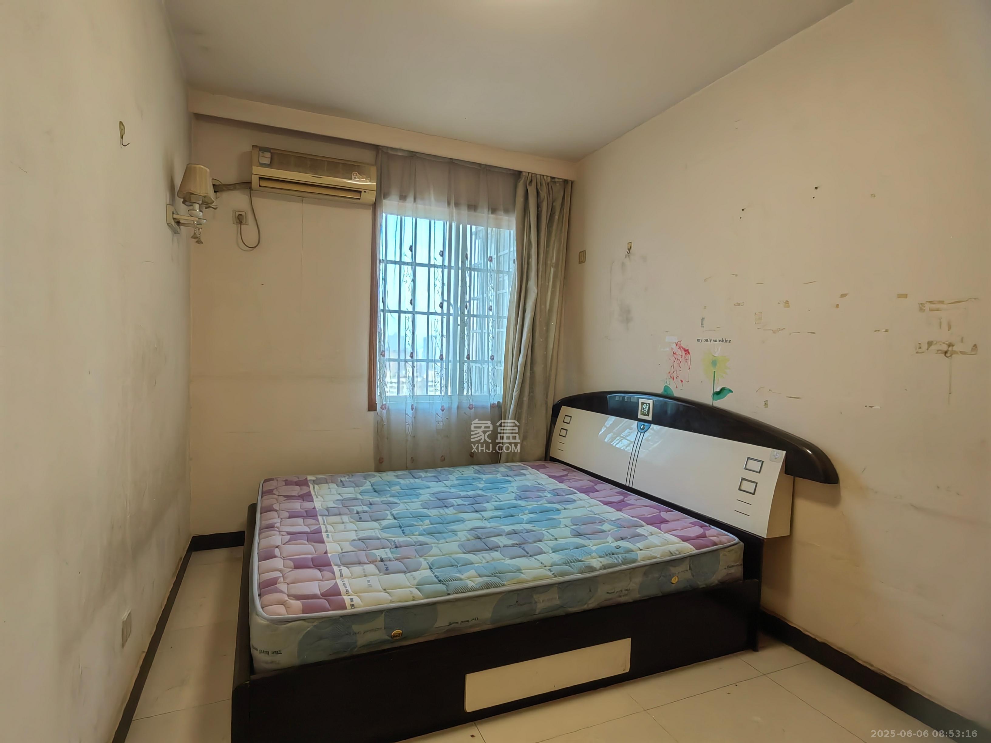 雄踞都市东家 3室2厅2卫 2200.0元/月 雄踞都市东家 3室2厅2卫 2200.0元/月室内图