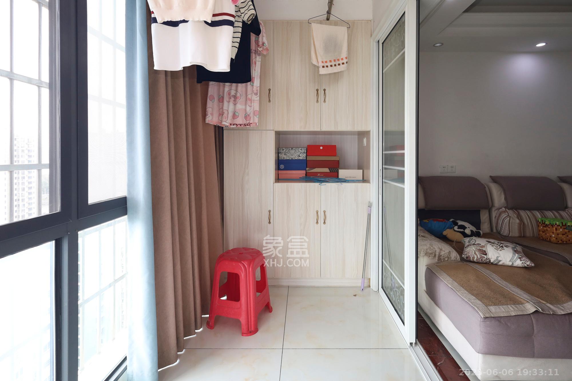 金霞湘绣园  3室2厅1卫    58.8万 金霞湘绣园  3室2厅1卫    58.8万其他