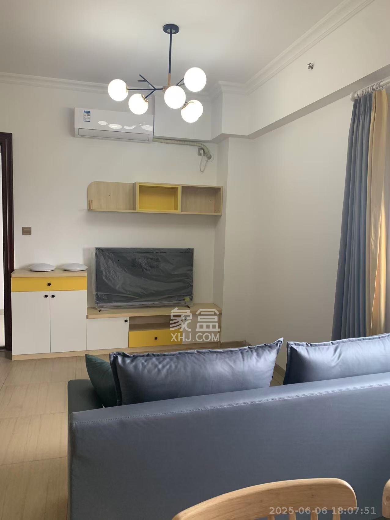 碧桂园星城首府 2室2厅1卫 2400.0元/月 碧桂园星城首府 2室2厅1卫 2400.0元/月室内图