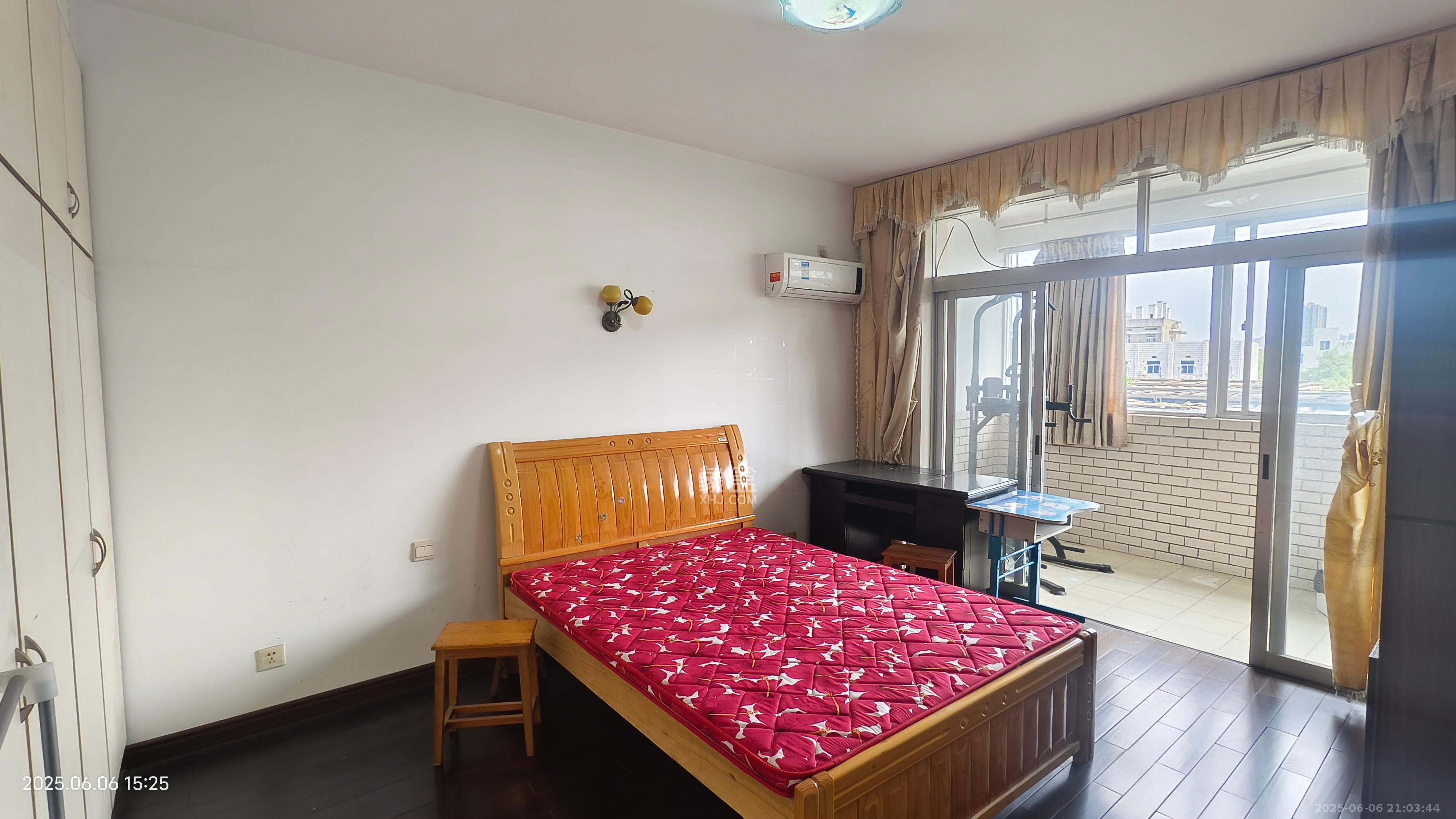 金科园 4室2厅2卫 3000.0元/月 金科园 4室2厅2卫 3000.0元/月室内图