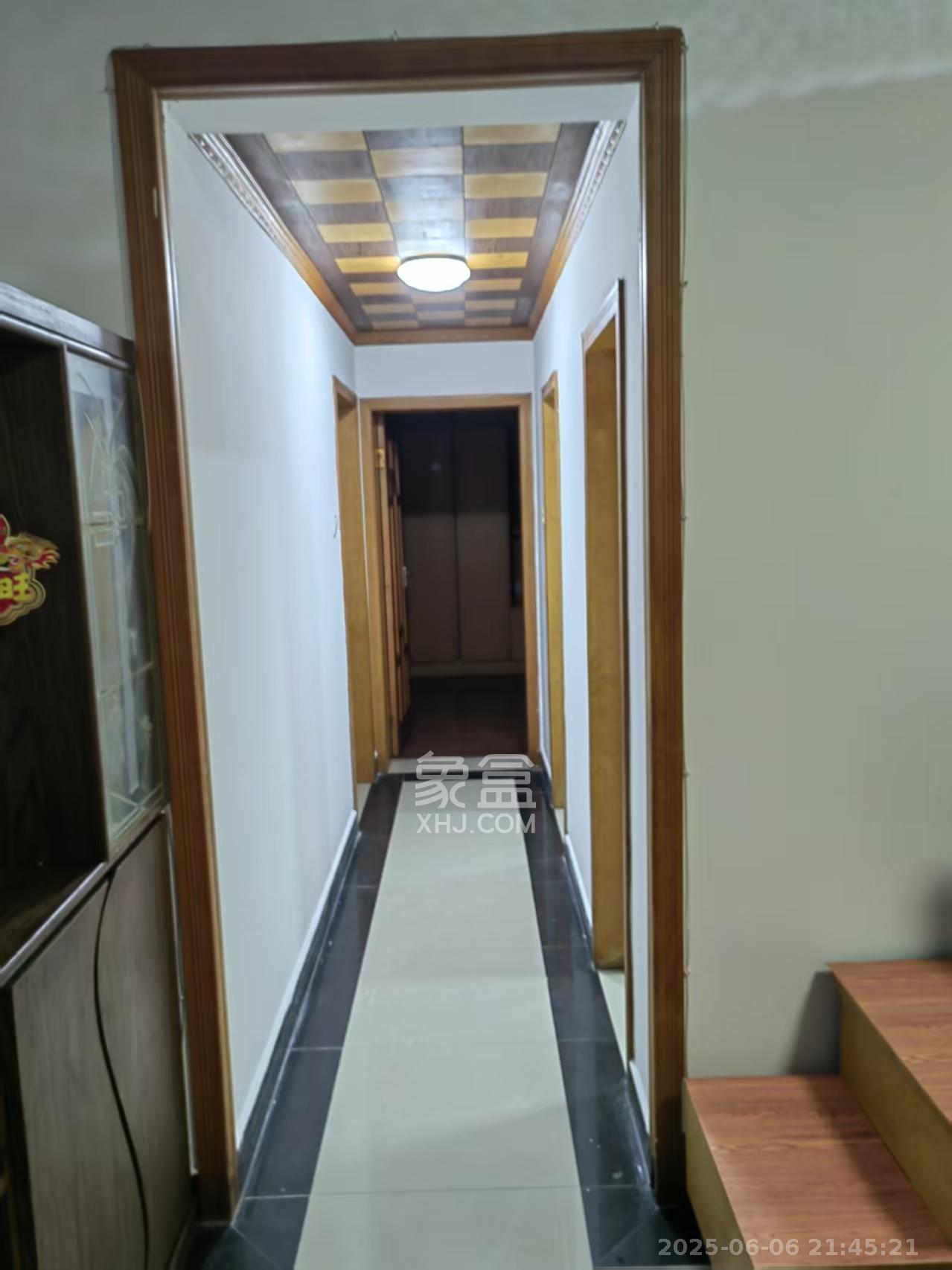 长勘小区  2室1厅1卫   2300.00元/月室内图