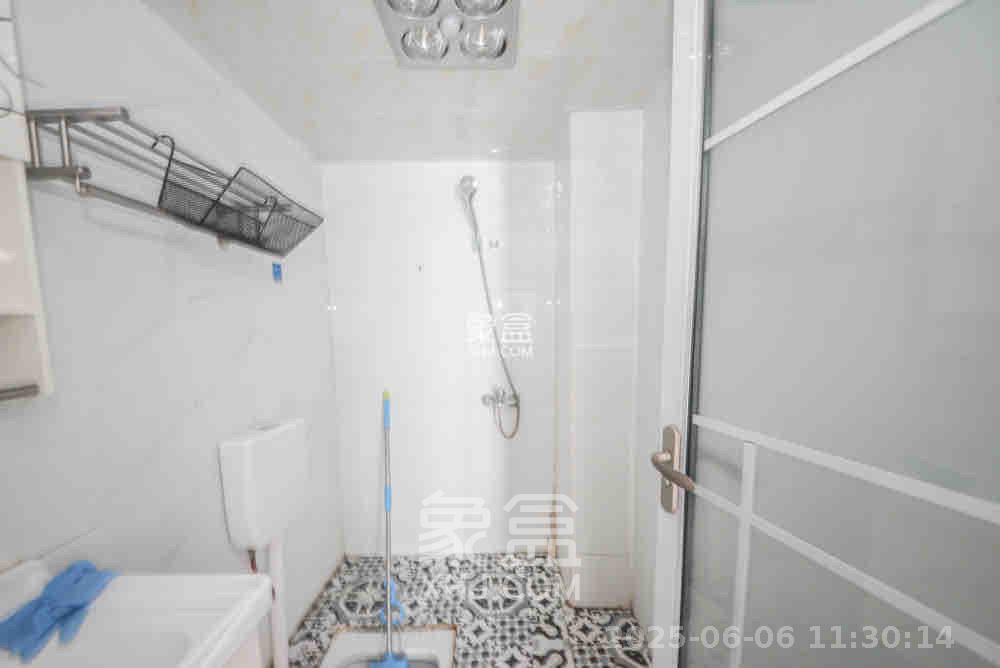 建发中央悦府  3室2厅2卫   3200.00元/月室内图