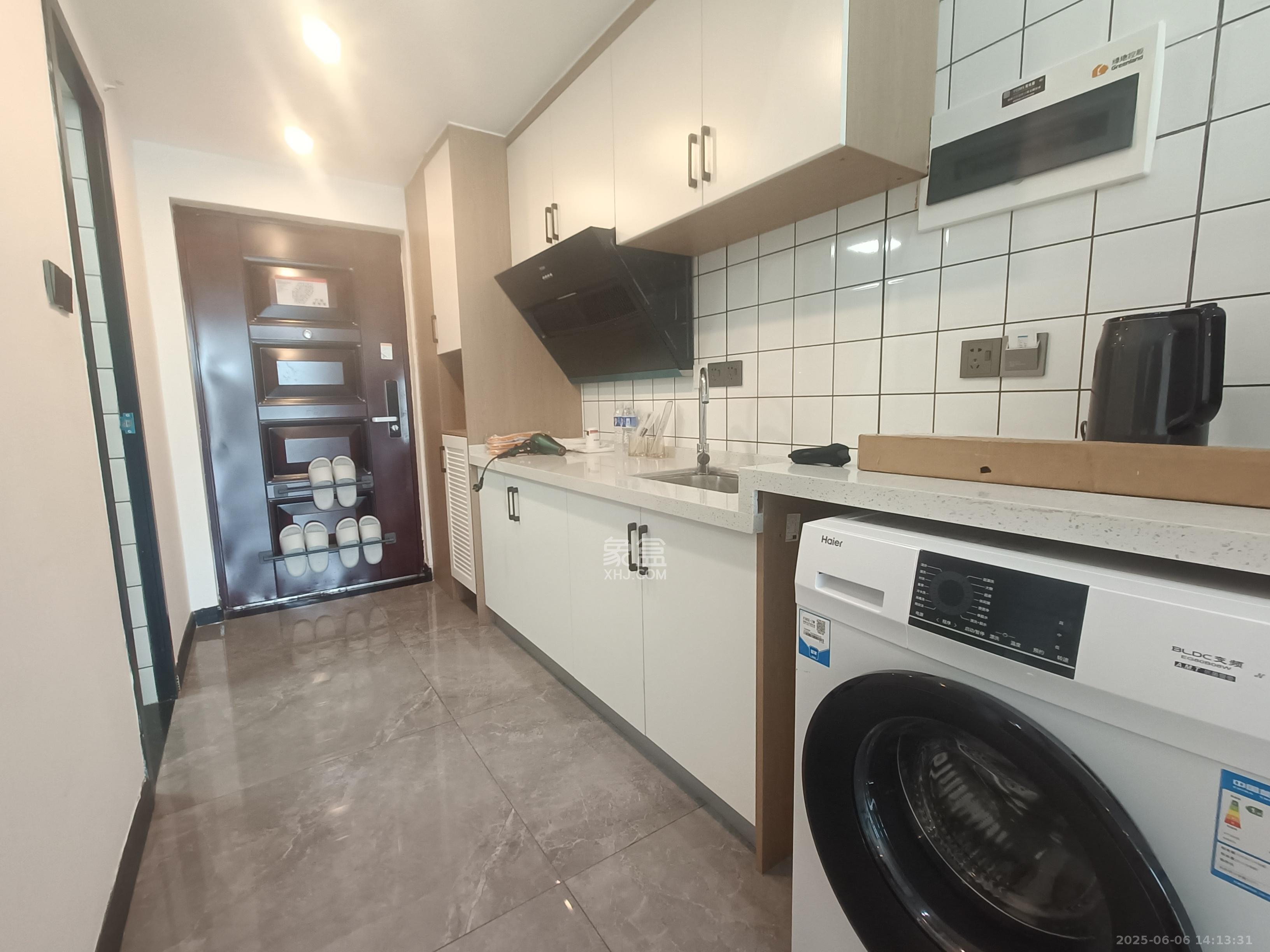 绿地长沙城际空间站(绿地新里佳苑) 1室0厅0卫 2100.0元/月 绿地长沙城际空间站(绿地新里佳苑) 1室0厅0卫 2100.0元/月室内图