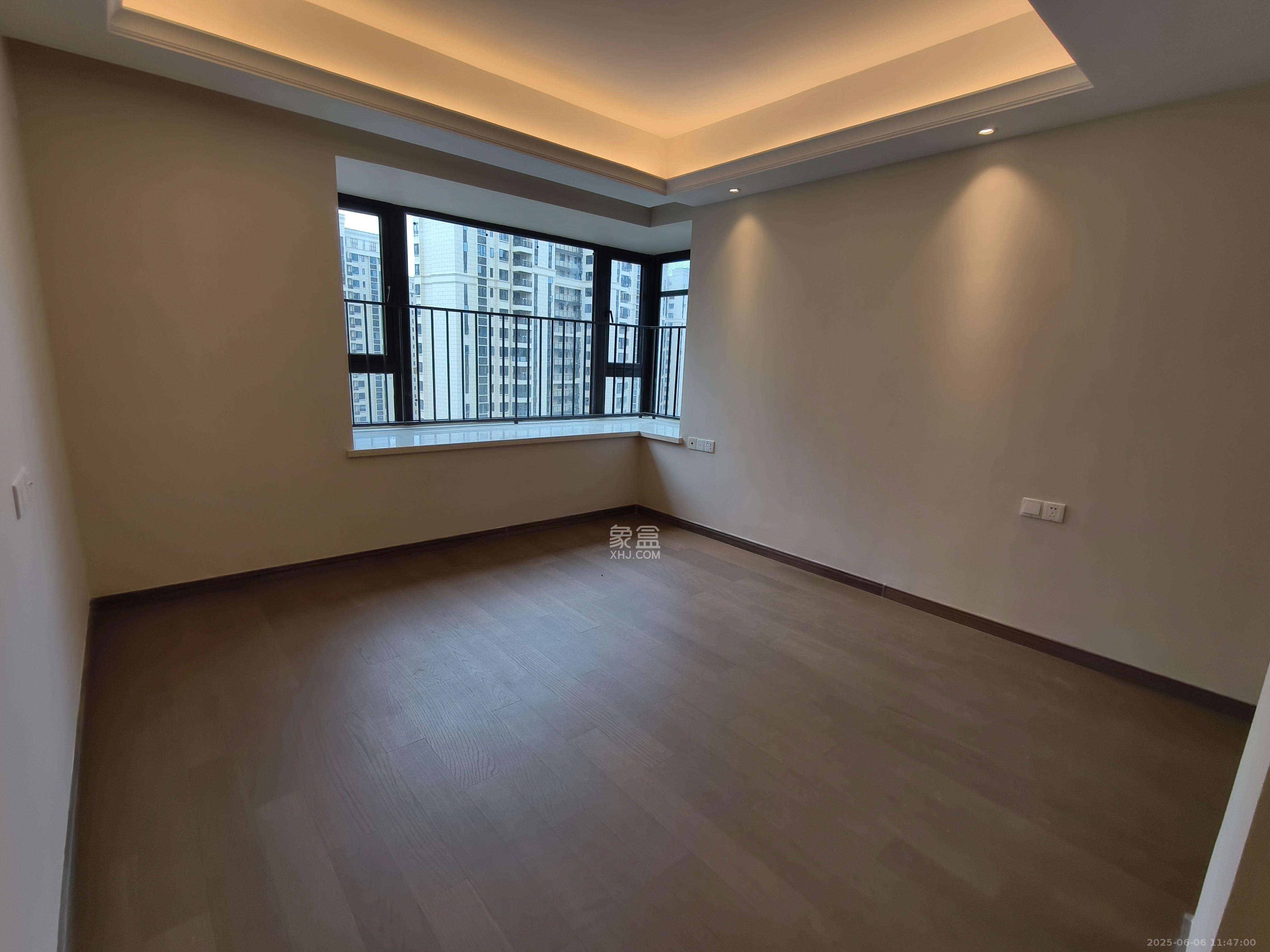 新力铂园(江山云著) 4室2厅2卫 5800.0元/月 新力铂园(江山云著) 4室2厅2卫 5800.0元/月室内图