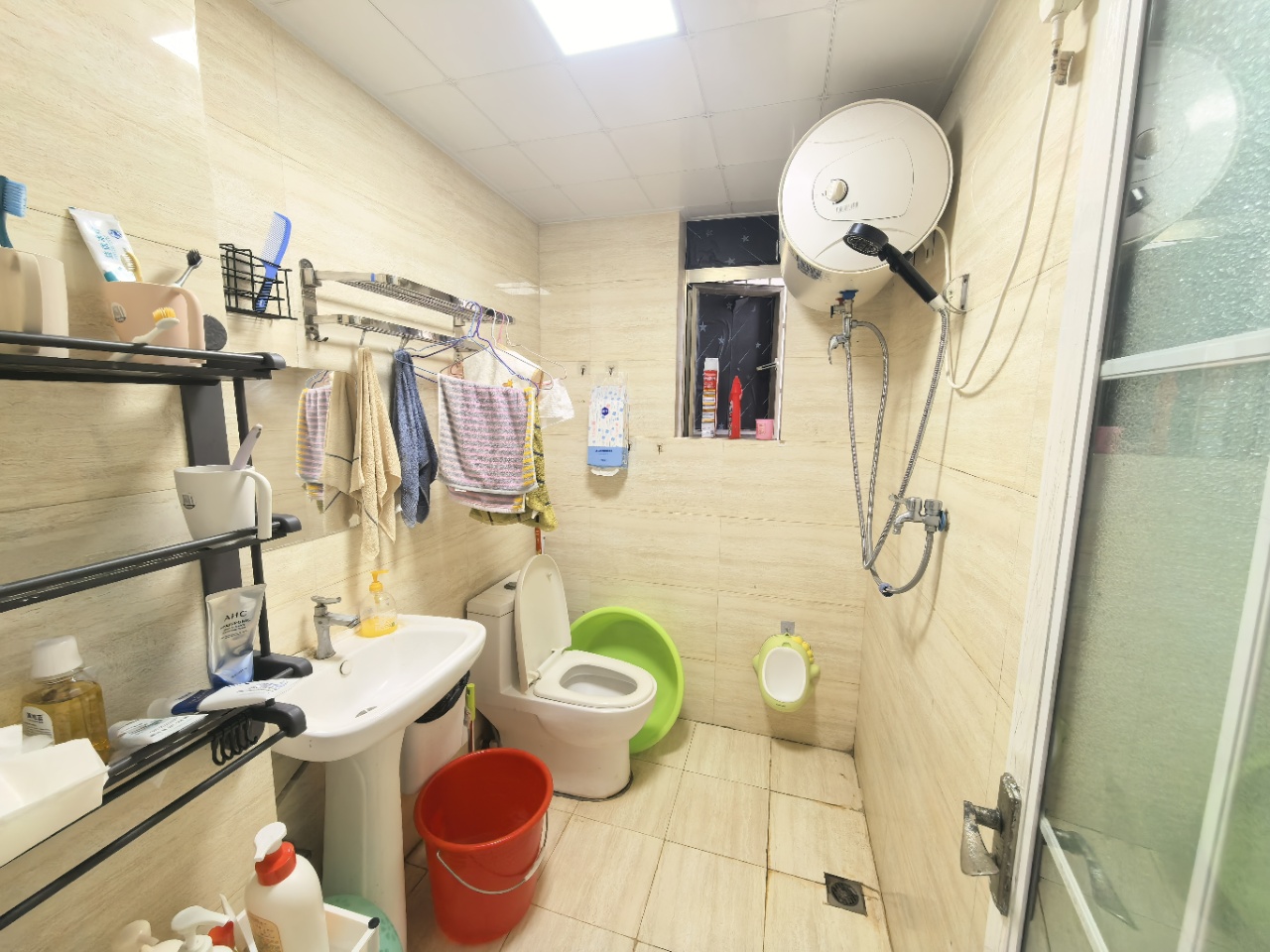 晋联大厦  2室2厅1卫   2400.00元/月室内图