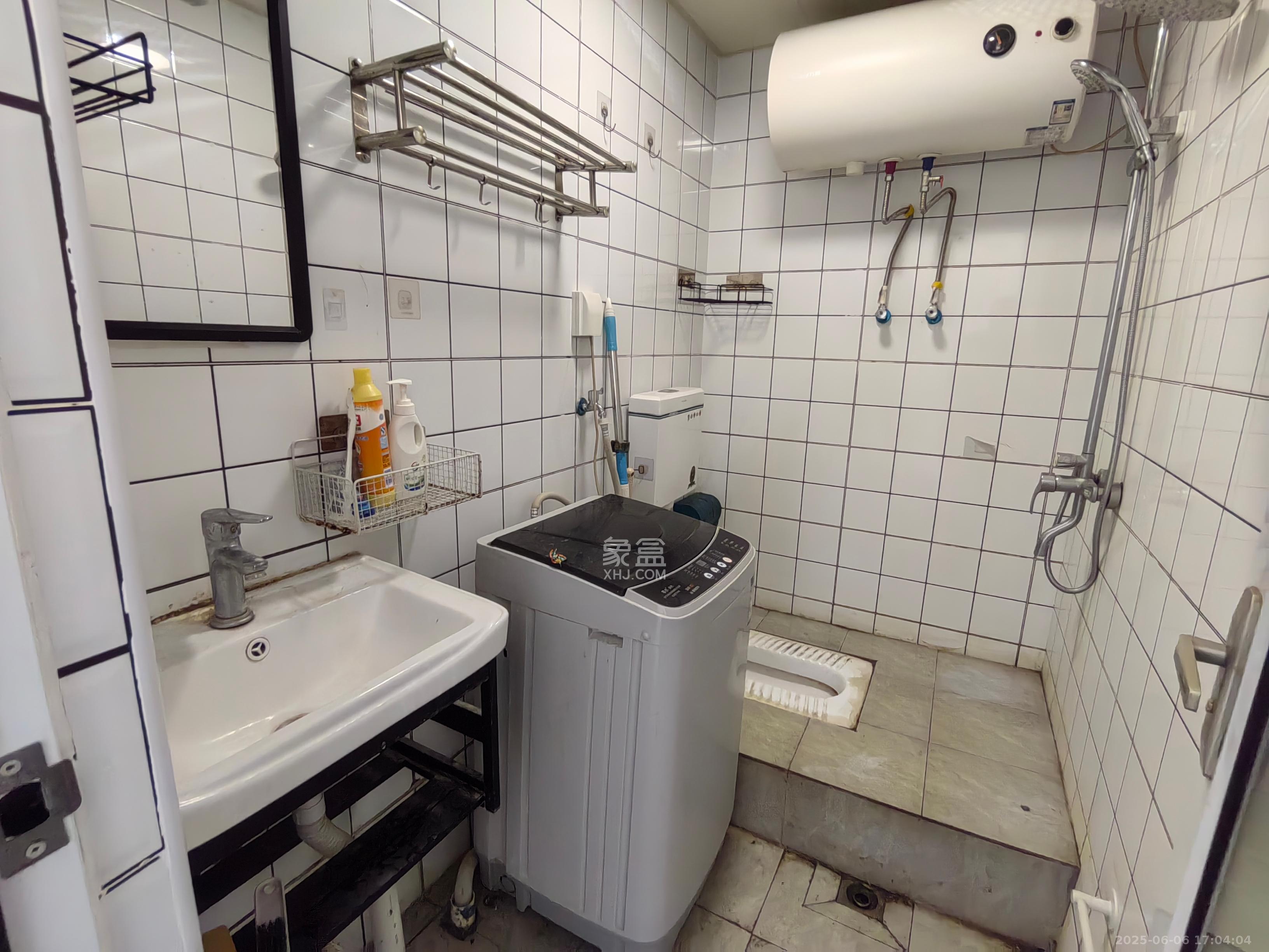 朝正美苑 1室1厅1卫 900.0元/月 朝正美苑 1室1厅1卫 900.0元/月室内图