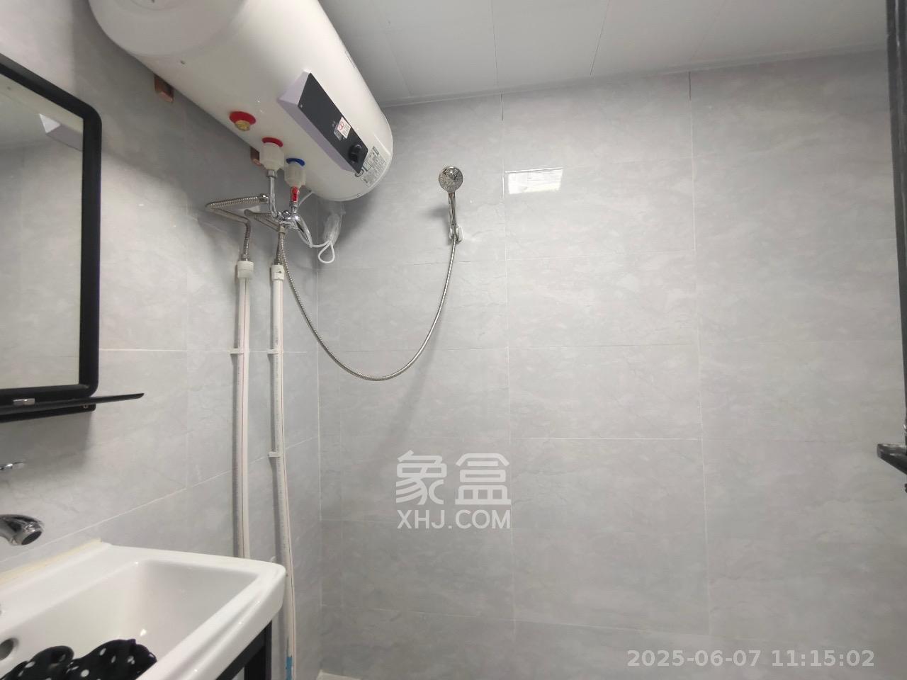 莲湖大厦  1室0厅0卫   1300.00元/月室内图