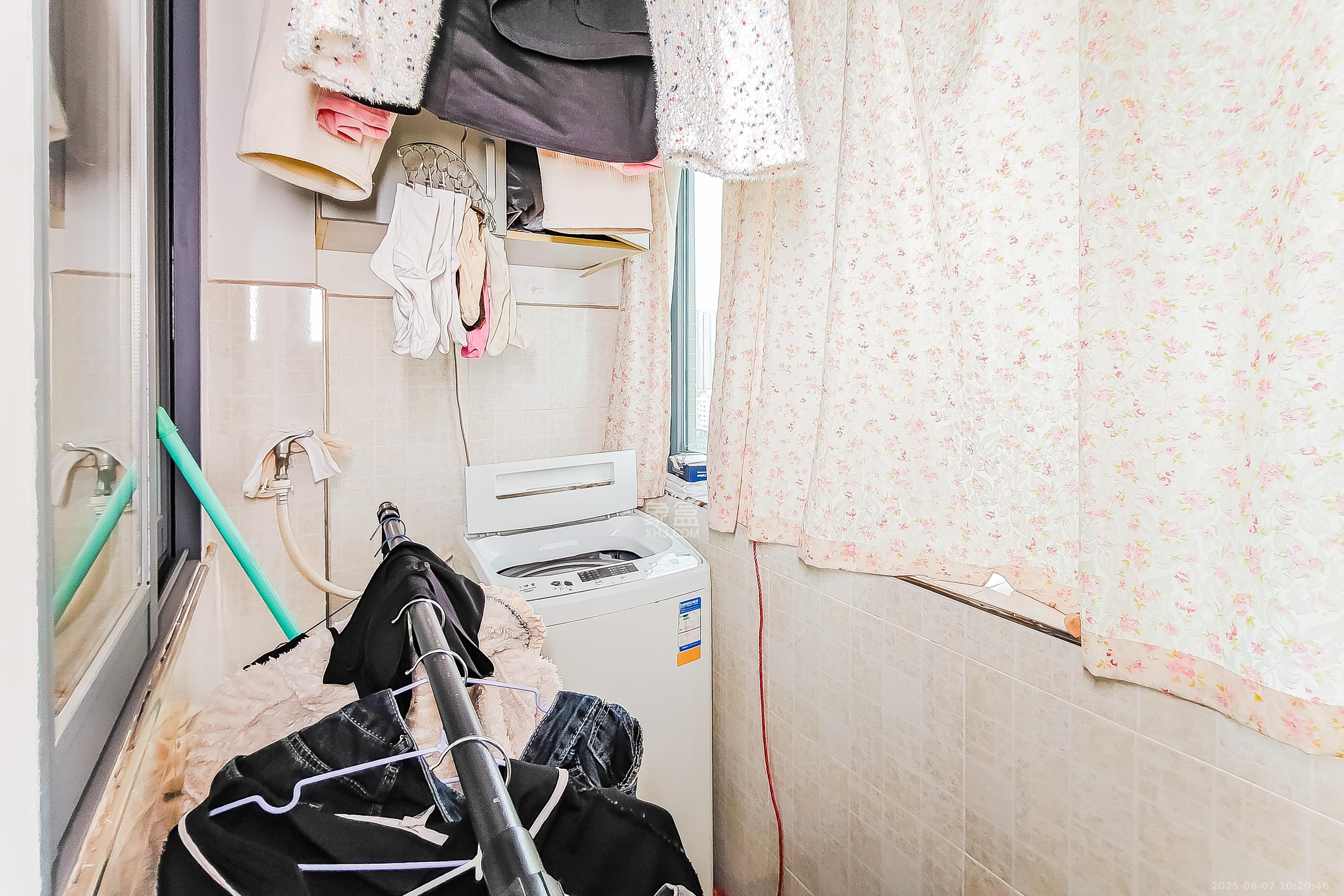 万博汇 1室1厅1卫 1500.0元/月 万博汇 1室1厅1卫 1500.0元/月室内图