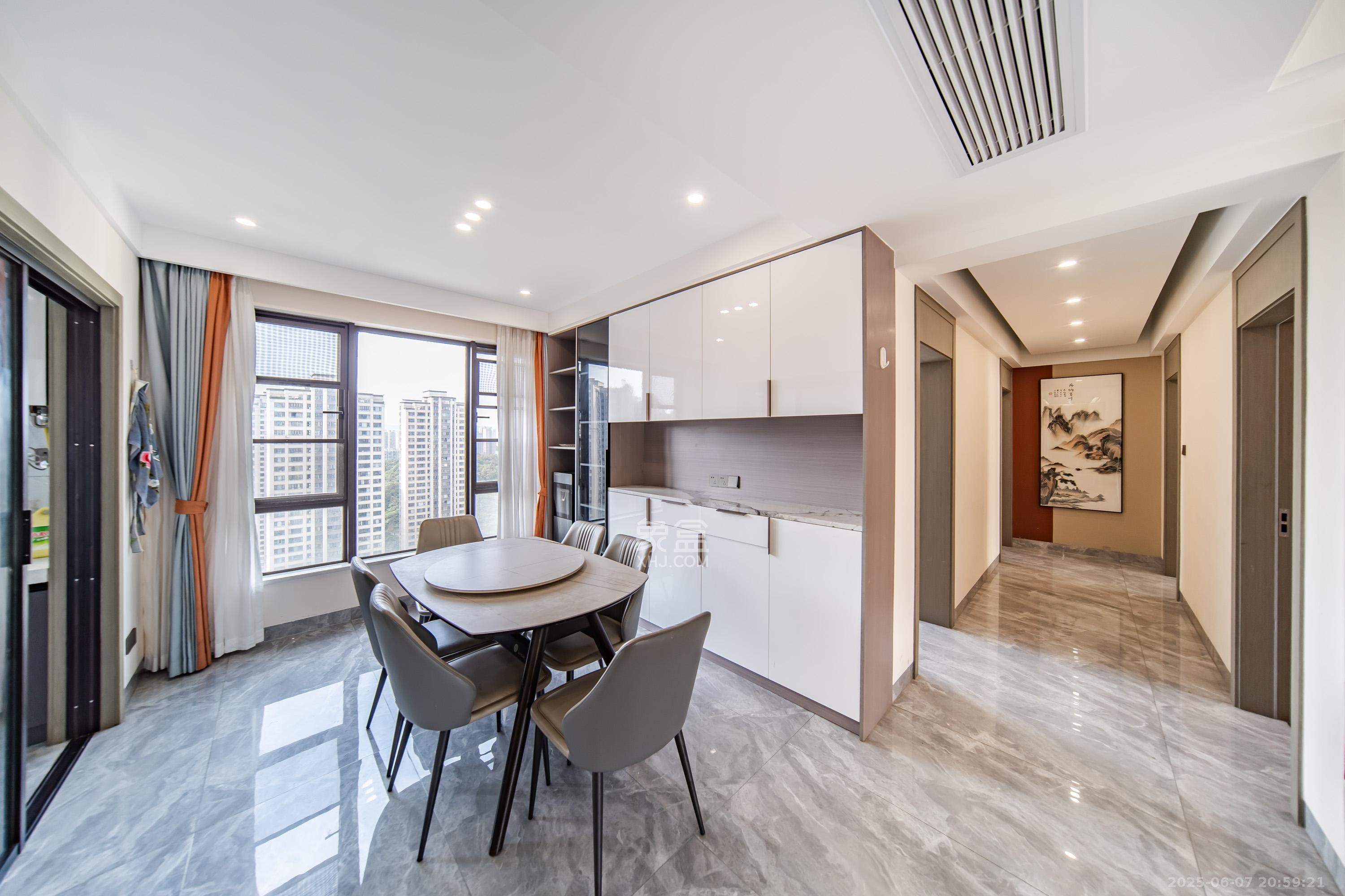 和泓梅溪四季 5室2厅2卫 239.0万 和泓梅溪四季 5室2厅2卫 239.0万其他