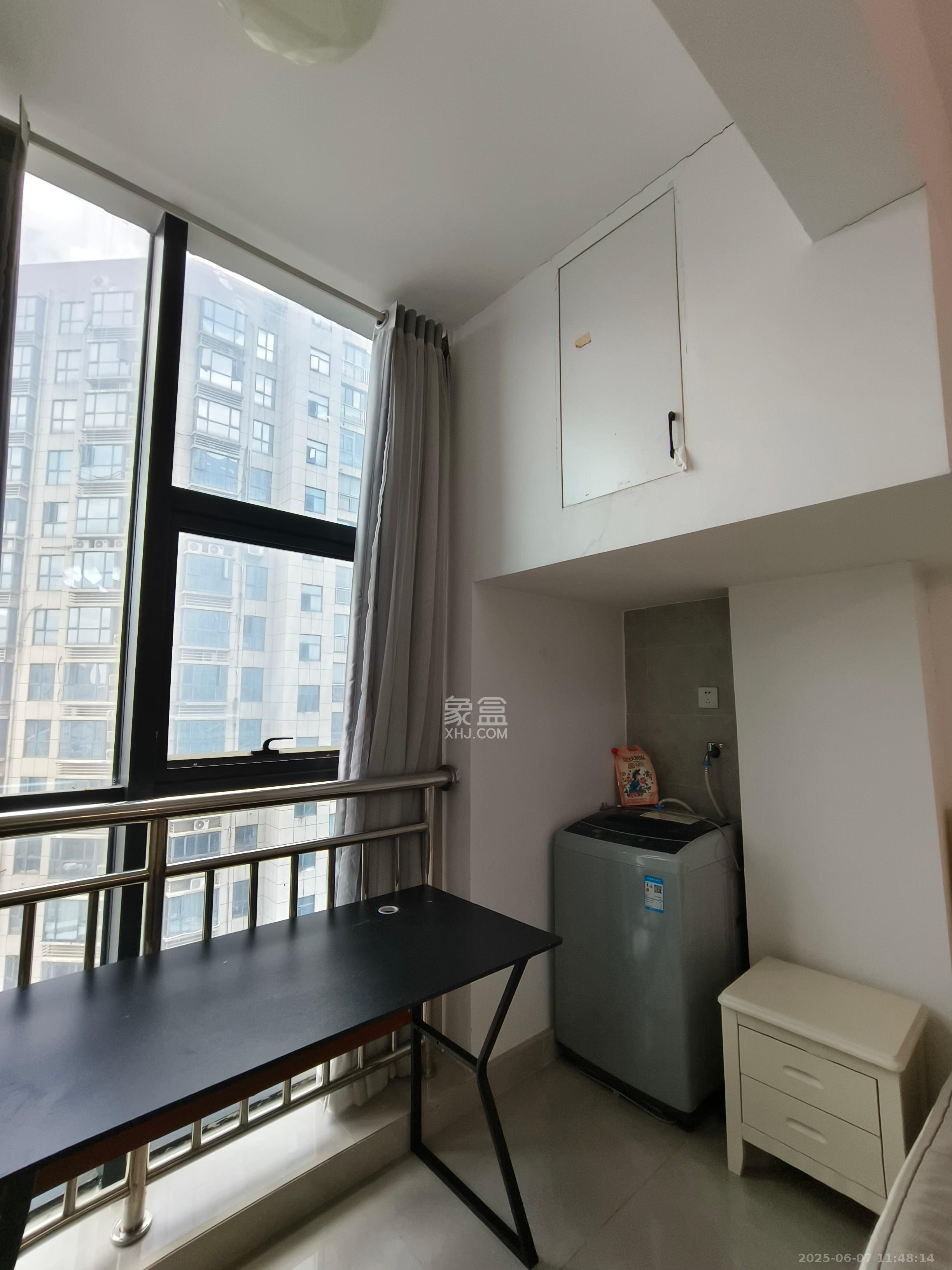 东盈商业广场(华泉城市广场)  1室0厅1卫    1800.0元/月 东盈商业广场(华泉城市广场)  1室0厅1卫    1800.0元/月室内图