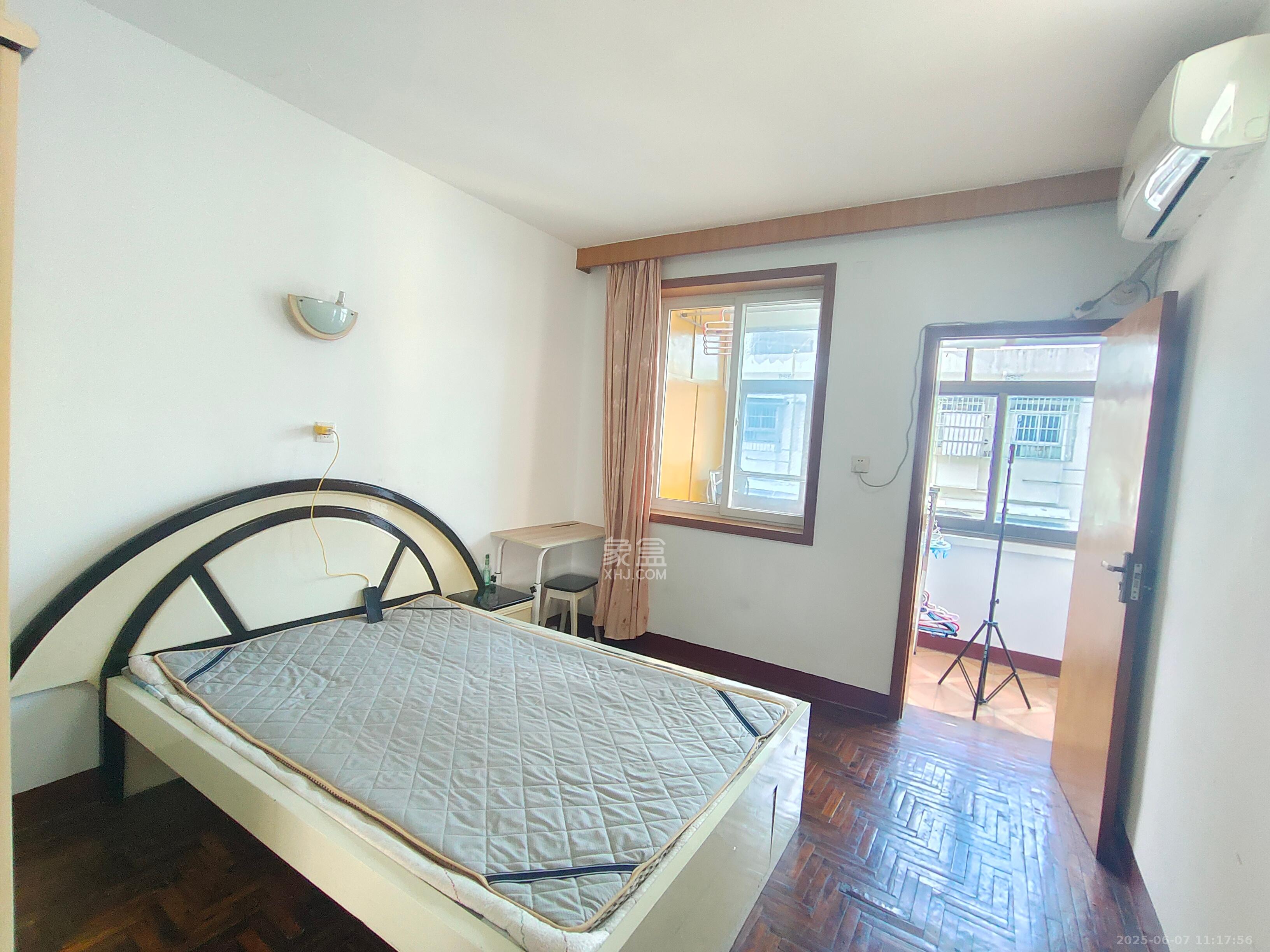 长钢社区(半边山宿舍区)  2室1厅1卫    1300.0元/月 长钢社区(半边山宿舍区)  2室1厅1卫    1300.0元/月室内图