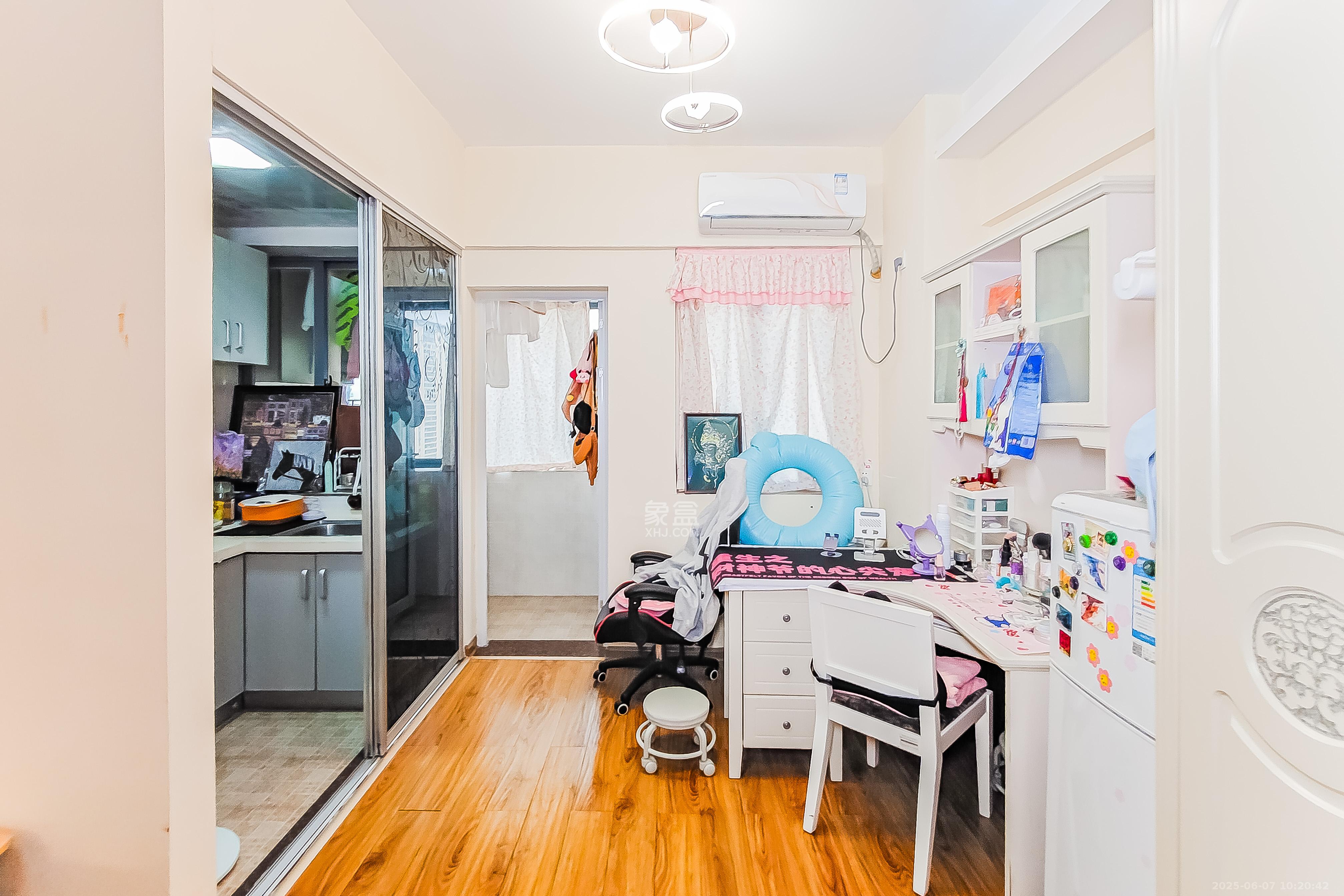 万博汇 1室1厅1卫 1500.0元/月 万博汇 1室1厅1卫 1500.0元/月室内图