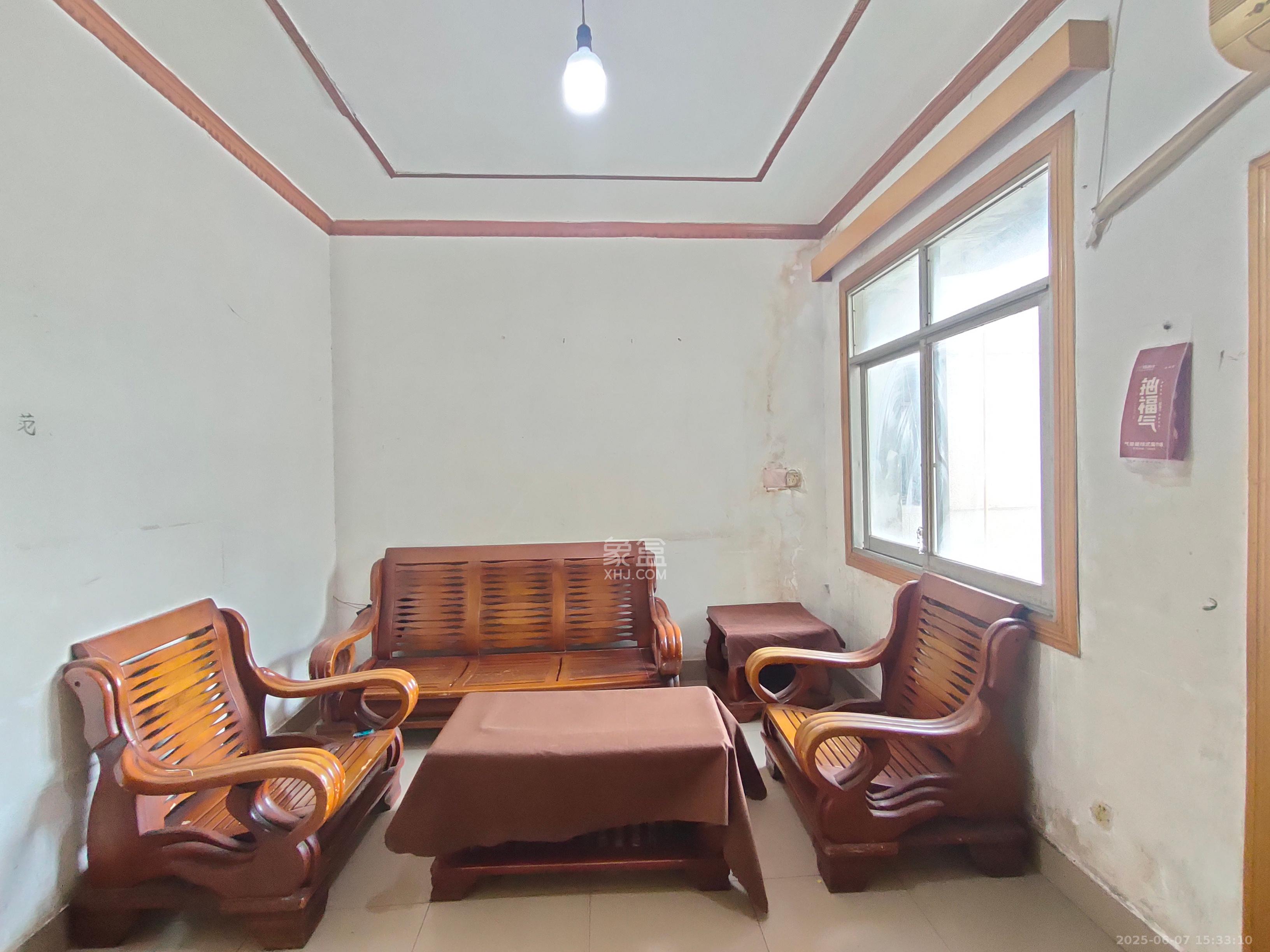 散热器厂宿舍 2室1厅1卫 800.0元/月 散热器厂宿舍 2室1厅1卫 800.0元/月室内图