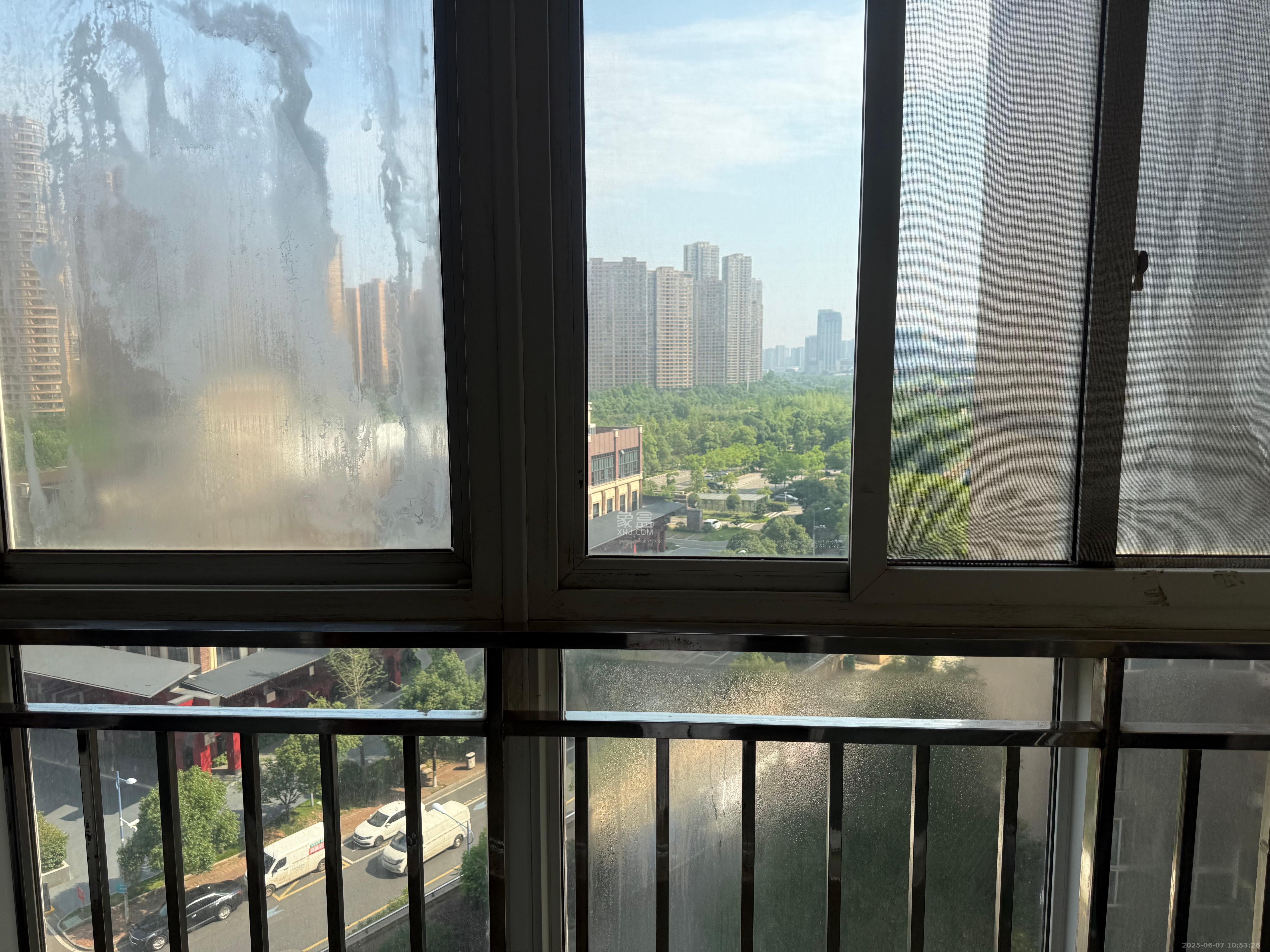 水映青山 3室2厅2卫 2400.0元/月 水映青山 3室2厅2卫 2400.0元/月室内图