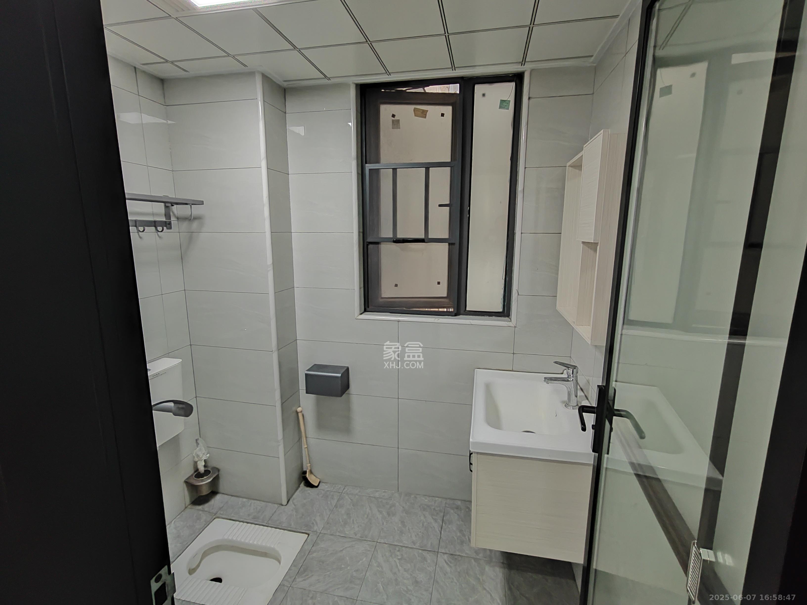 真人桥家园一期 2室2厅1卫 1800.0元/月 真人桥家园一期 2室2厅1卫 1800.0元/月室内图