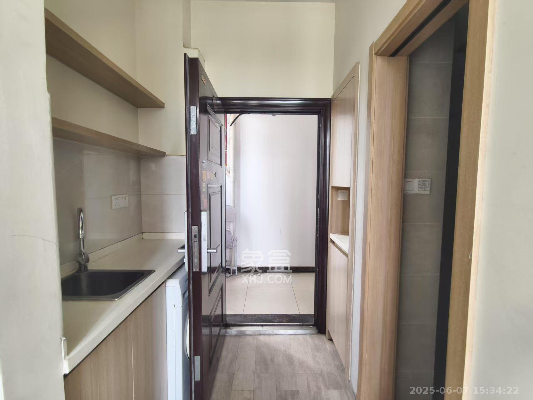 兰亭湾畔 1室1厅1卫 1000.0元/月 兰亭湾畔 1室1厅1卫 1000.0元/月室内图