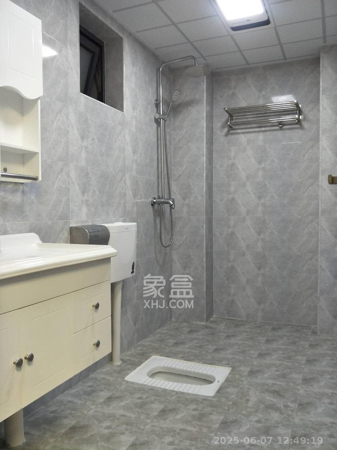 恒基凯旋门三期  2室1厅1卫   1800.00元/月室内图
