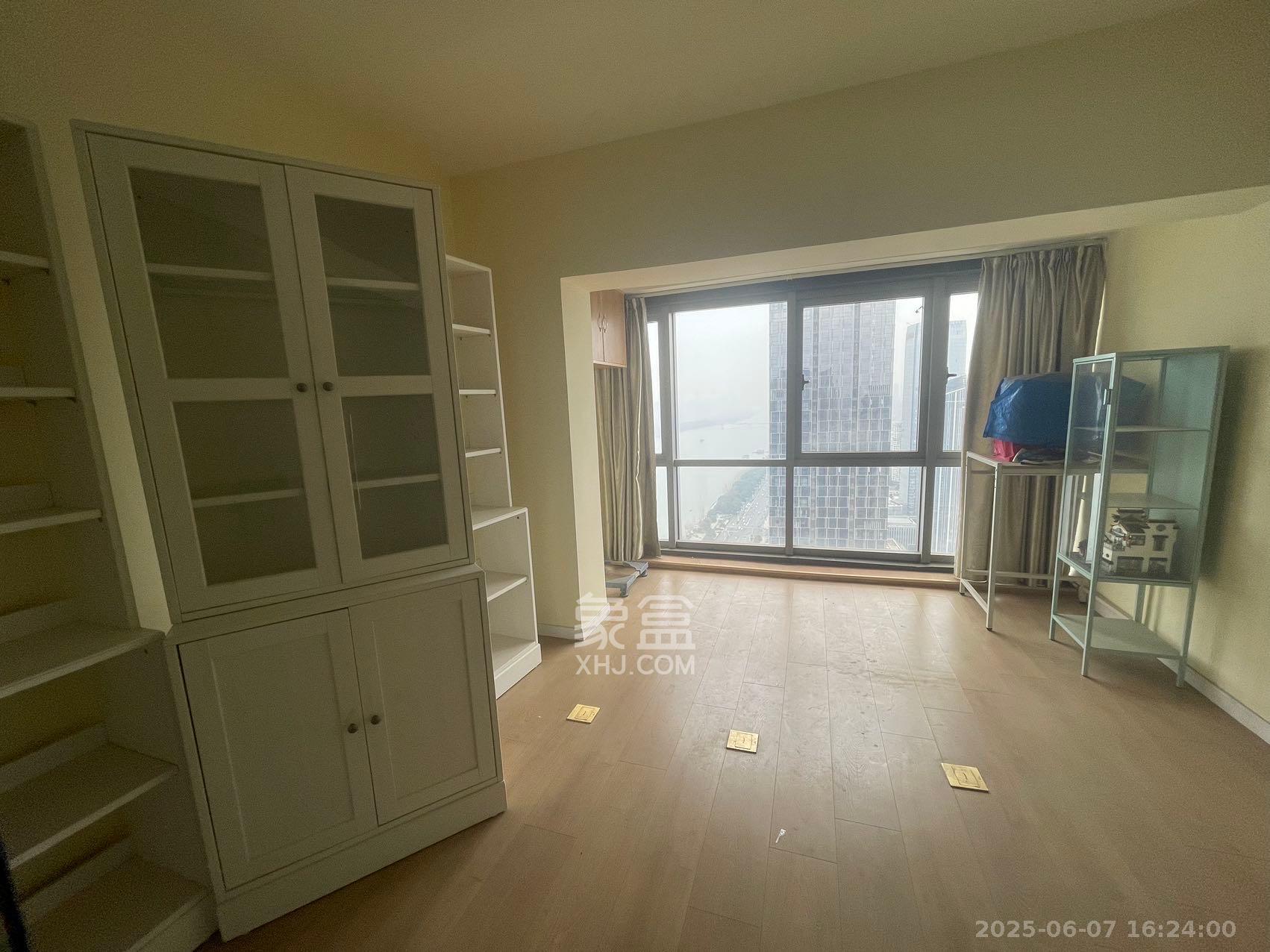 保利国际广场 1室1厅1卫 4000.0元/月 保利国际广场 1室1厅1卫 4000.0元/月室内图