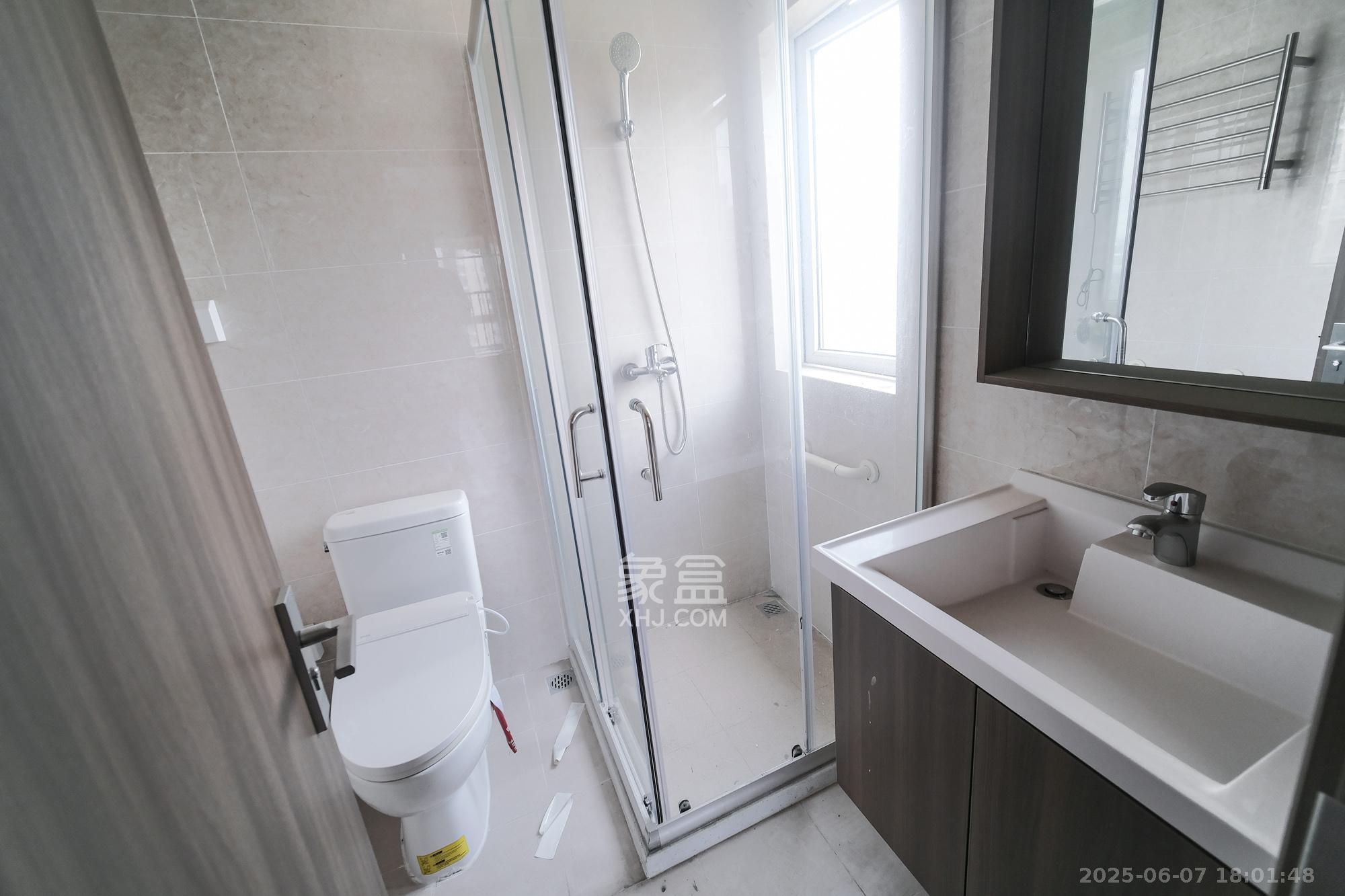 保利香槟国际 4室2厅2卫 110.0万 保利香槟国际 4室2厅2卫 110.0万卫生间