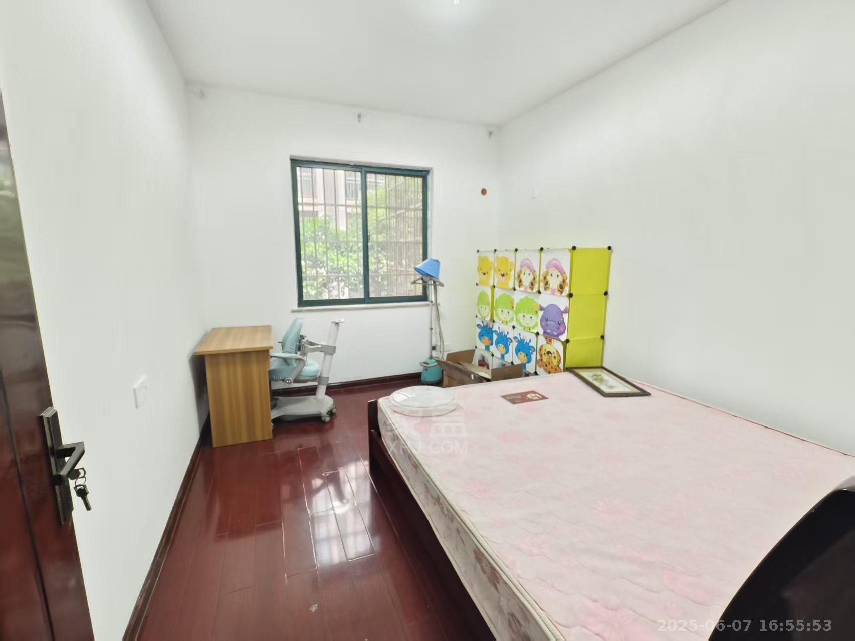 圣华名城建设北路110号  3室2厅2卫   1100.00元/月室内图