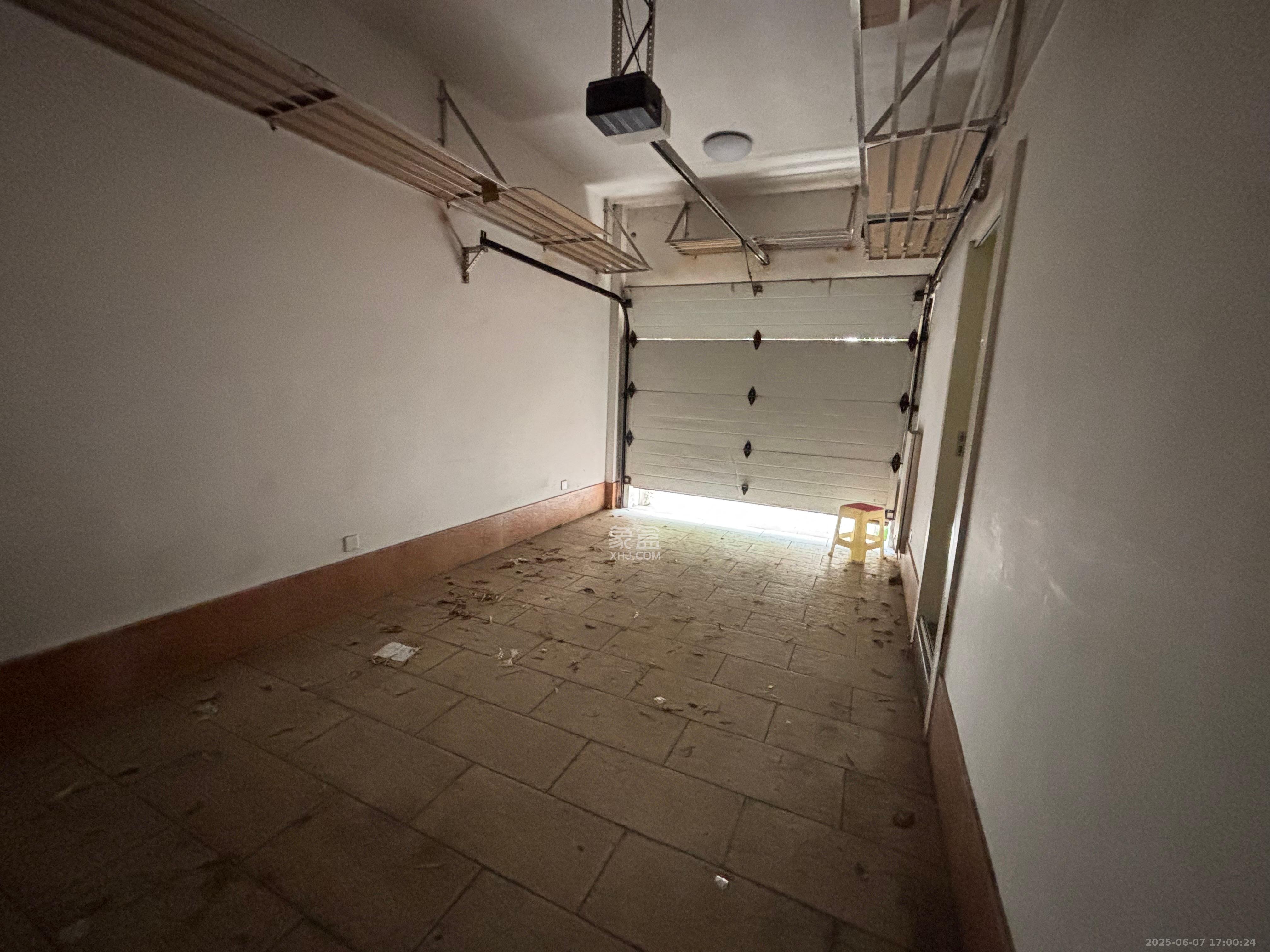 山水芙蓉国际新城 5室2厅2卫 5500.0元/月 山水芙蓉国际新城 5室2厅2卫 5500.0元/月室内图