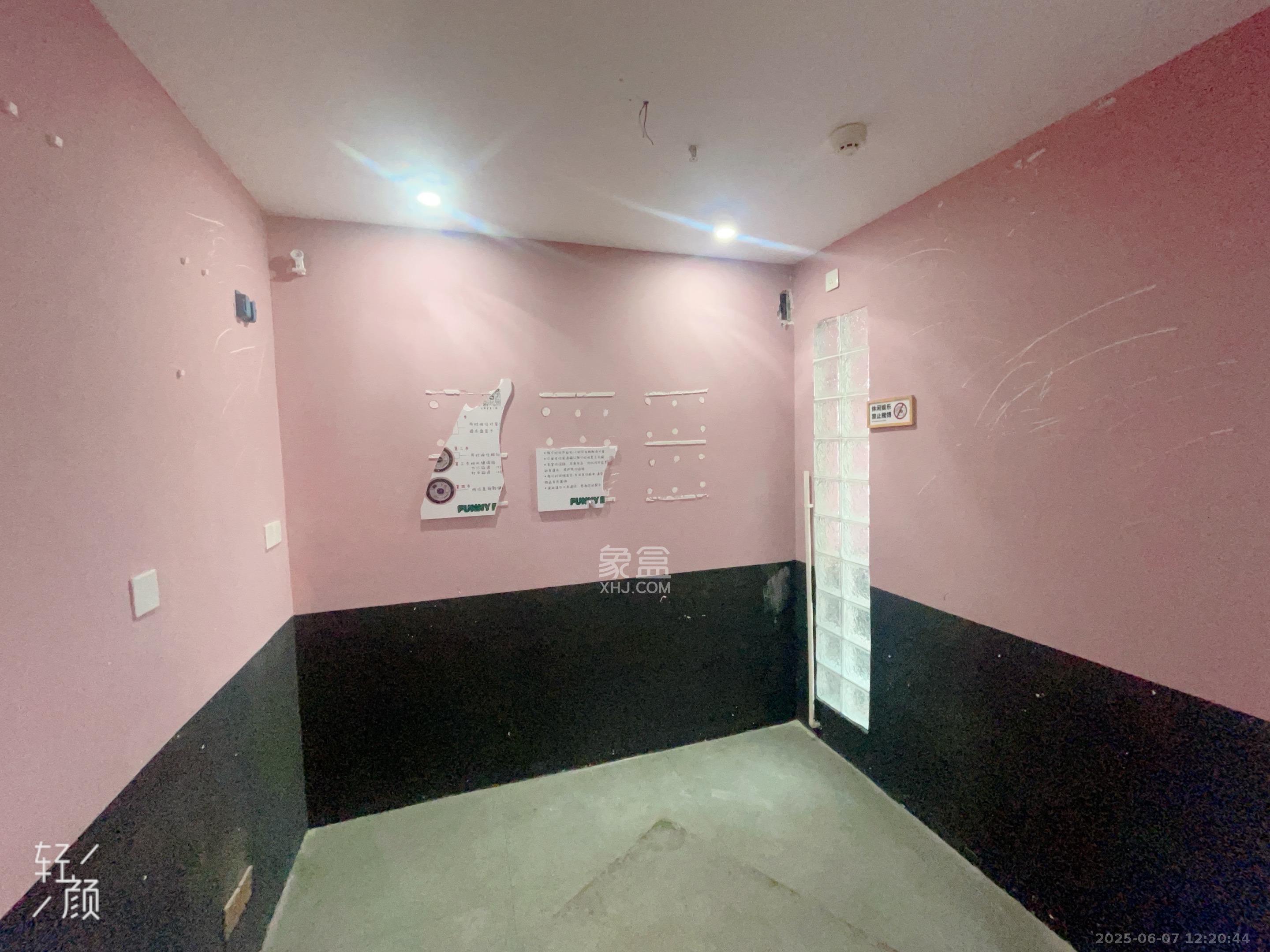 C-park天悦城(紫檀溪苑二期)  1室1厅1卫    1200.0元/月 C-park天悦城(紫檀溪苑二期)  1室1厅1卫    1200.0元/月室内图