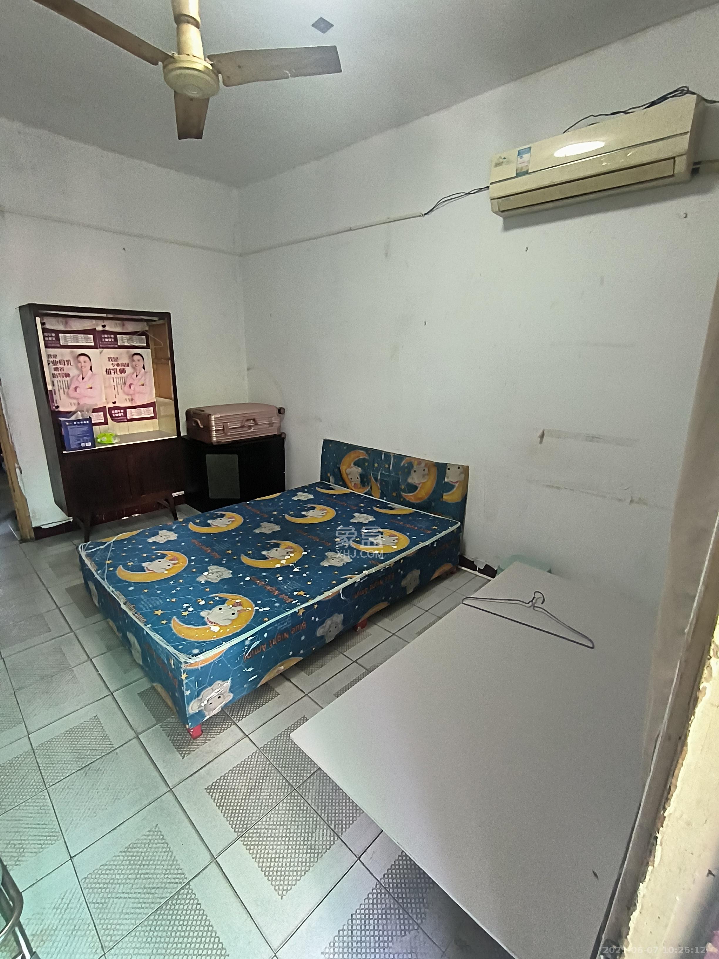 赤岗小区(一二三片) 3室1厅1卫 1300.0元/月 赤岗小区(一二三片) 3室1厅1卫 1300.0元/月室内图