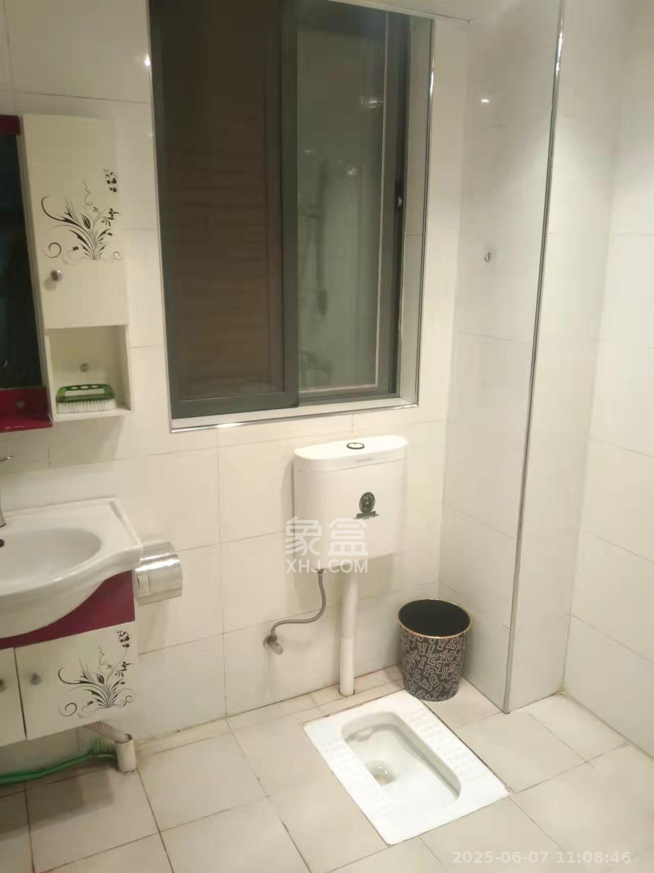 鑫远湘府华城 4室2厅1卫 3000.0元/月 鑫远湘府华城 4室2厅1卫 3000.0元/月室内图