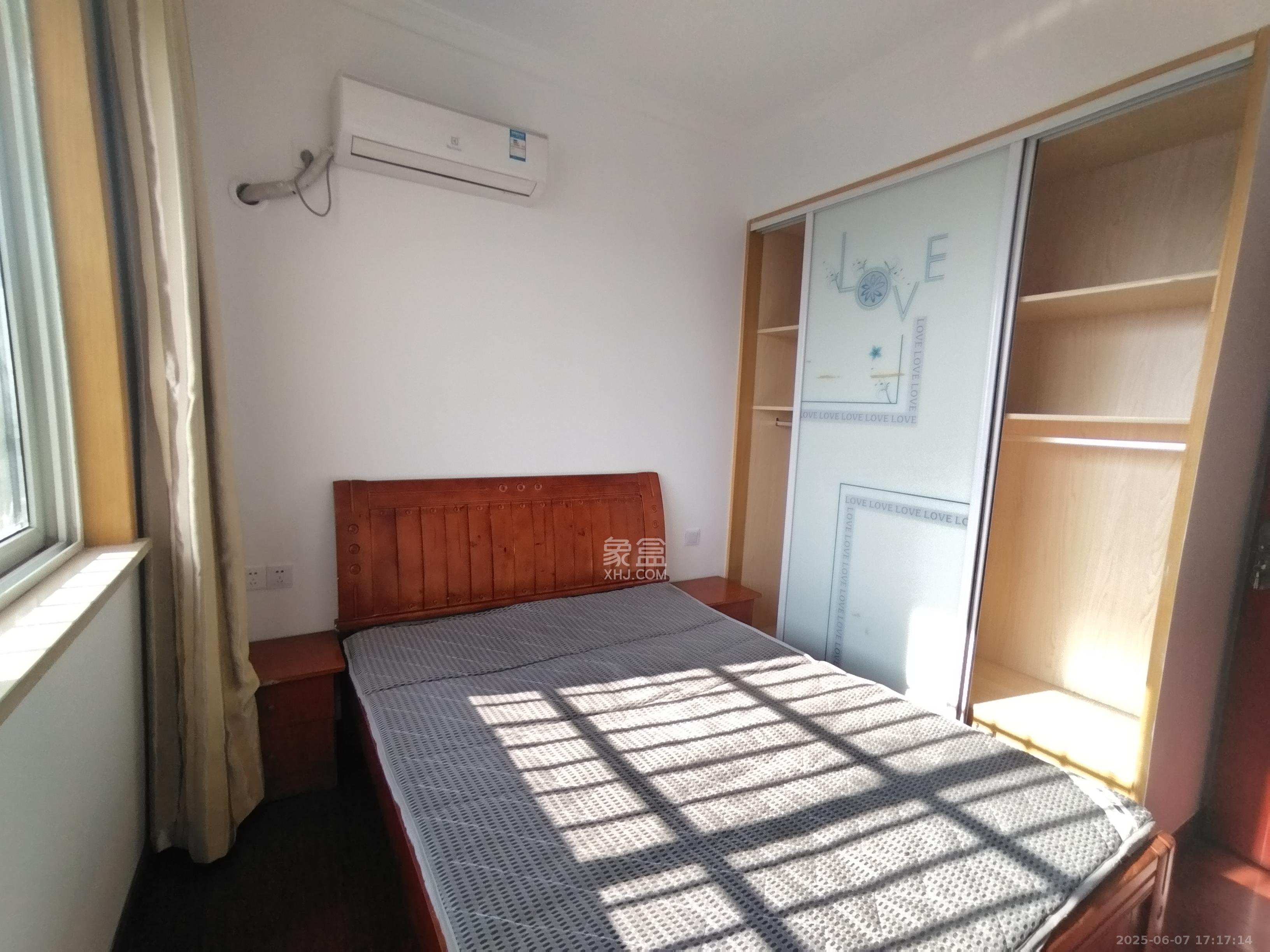 嘉顺苑 2室2厅1卫 2300.0元/月 嘉顺苑 2室2厅1卫 2300.0元/月室内图