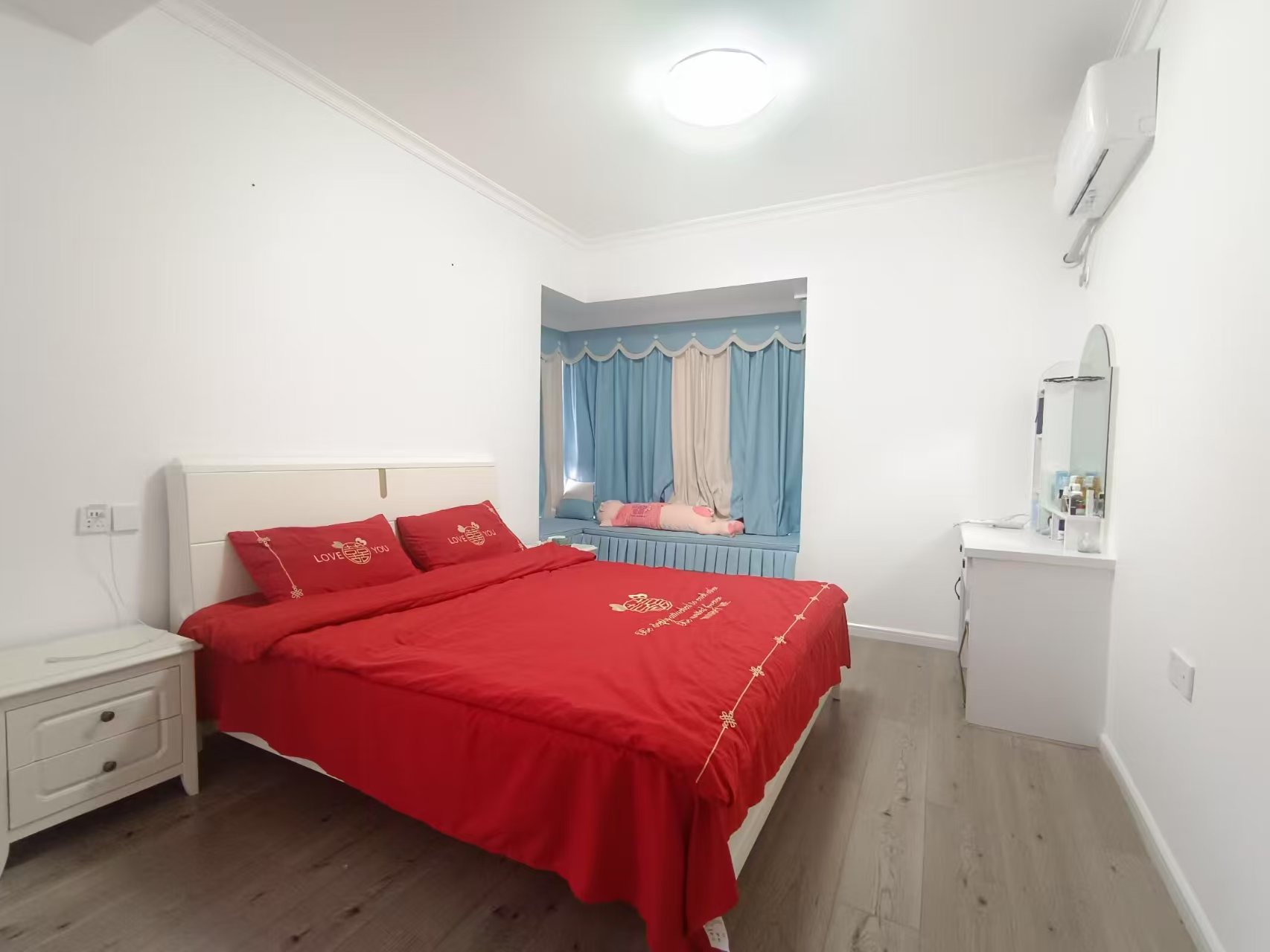 龙城金水丽都 3室2厅2卫 2800.0元/月 龙城金水丽都 3室2厅2卫 2800.0元/月室内图