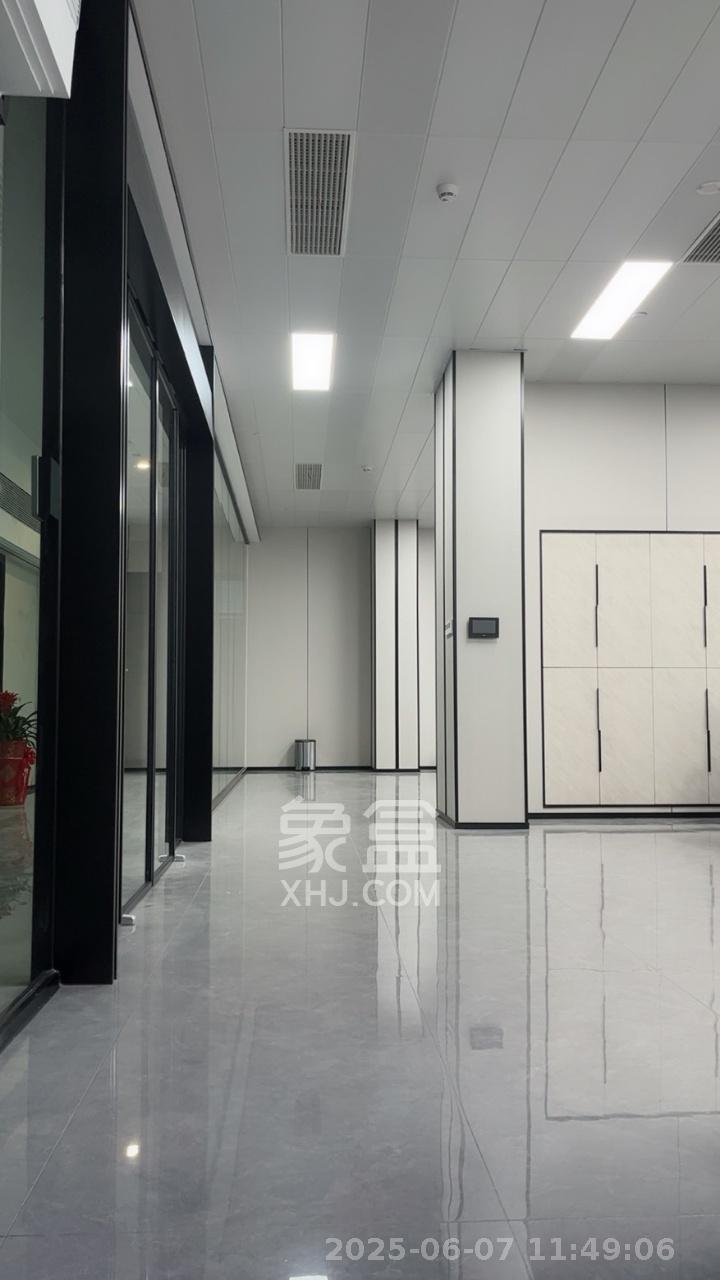 京武浪琴山三期(京武中心) 5室1厅1卫 38000.0元/月 京武浪琴山三期(京武中心) 5室1厅1卫 38000.0元/月室内图