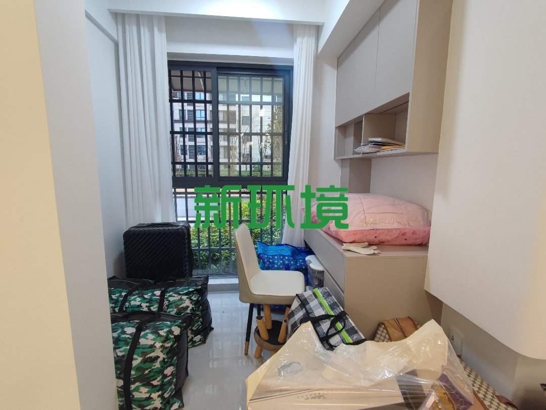 滨江名城  2室2厅1卫    41.8万客厅