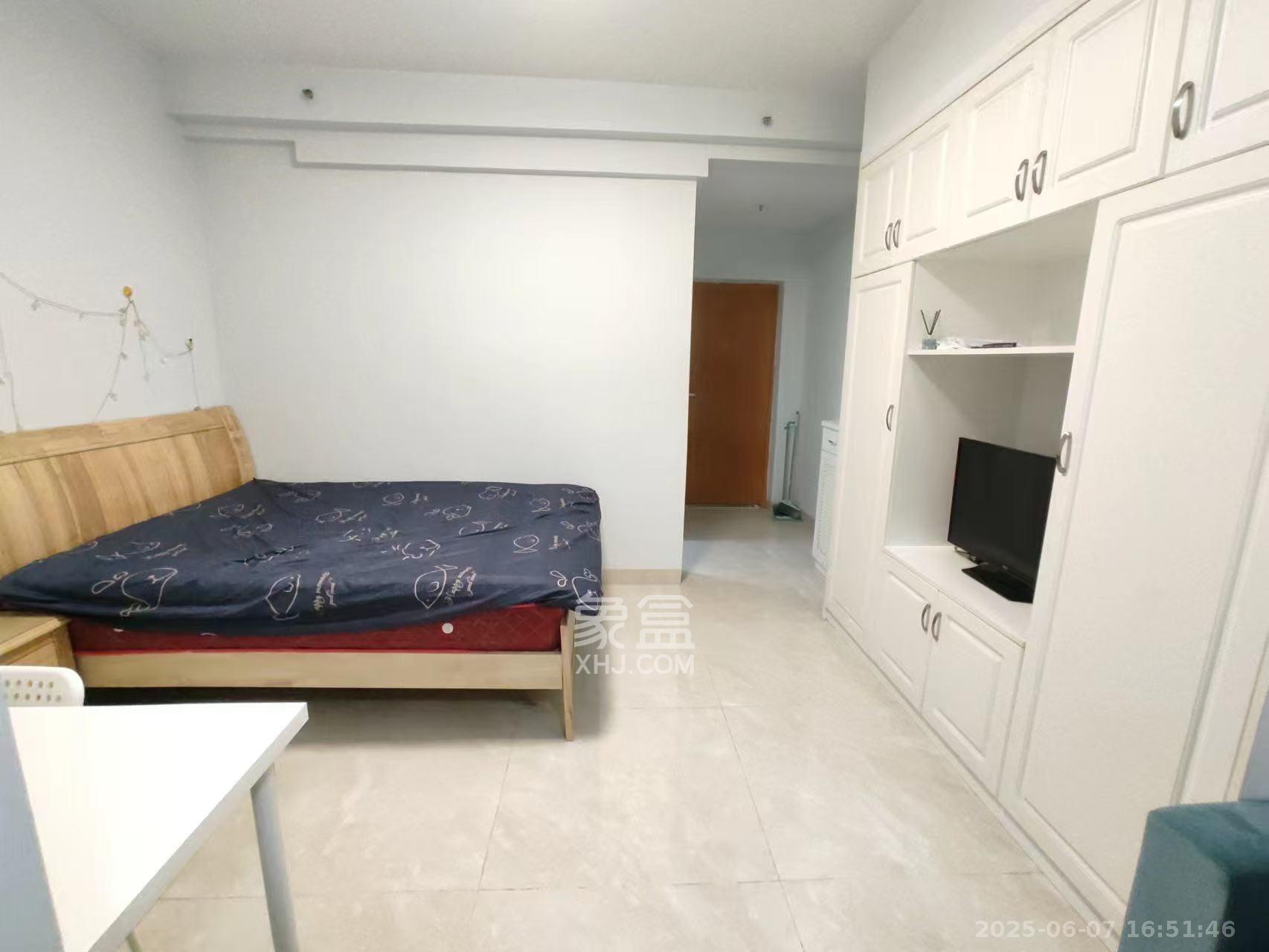 天鸿天府(天鸿中央大院) 1室1厅1卫 1600.0元/月 天鸿天府(天鸿中央大院) 1室1厅1卫 1600.0元/月室内图