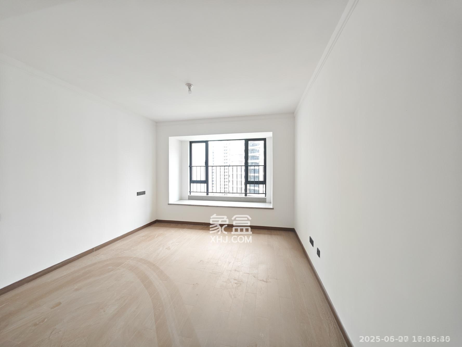 金地都会风華 4室2厅2卫 3500.0元/月 金地都会风華 4室2厅2卫 3500.0元/月室内图