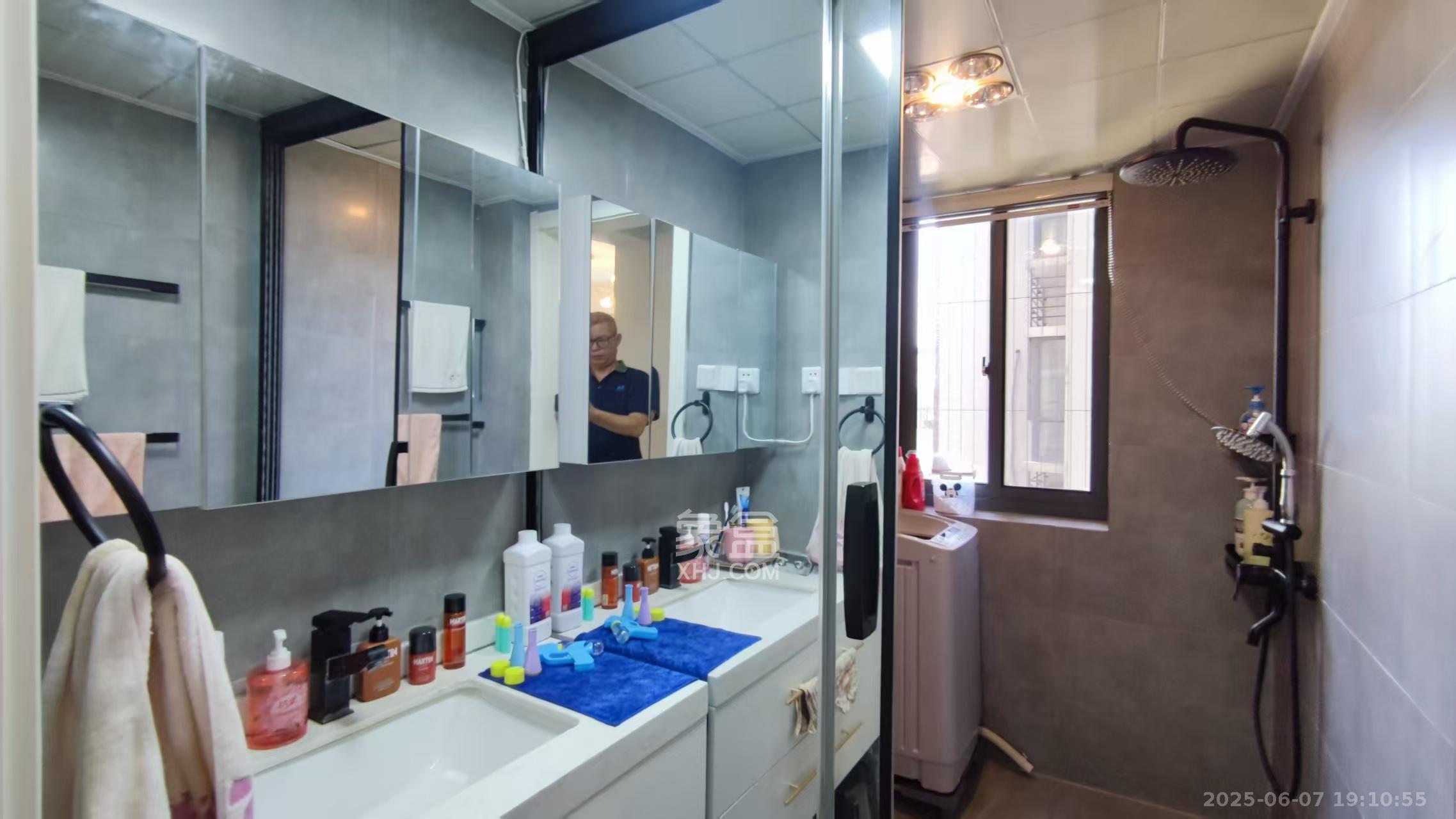 九龙领仕汇 5室2厅2卫 600.0元/月 九龙领仕汇 5室2厅2卫 600.0元/月室内图