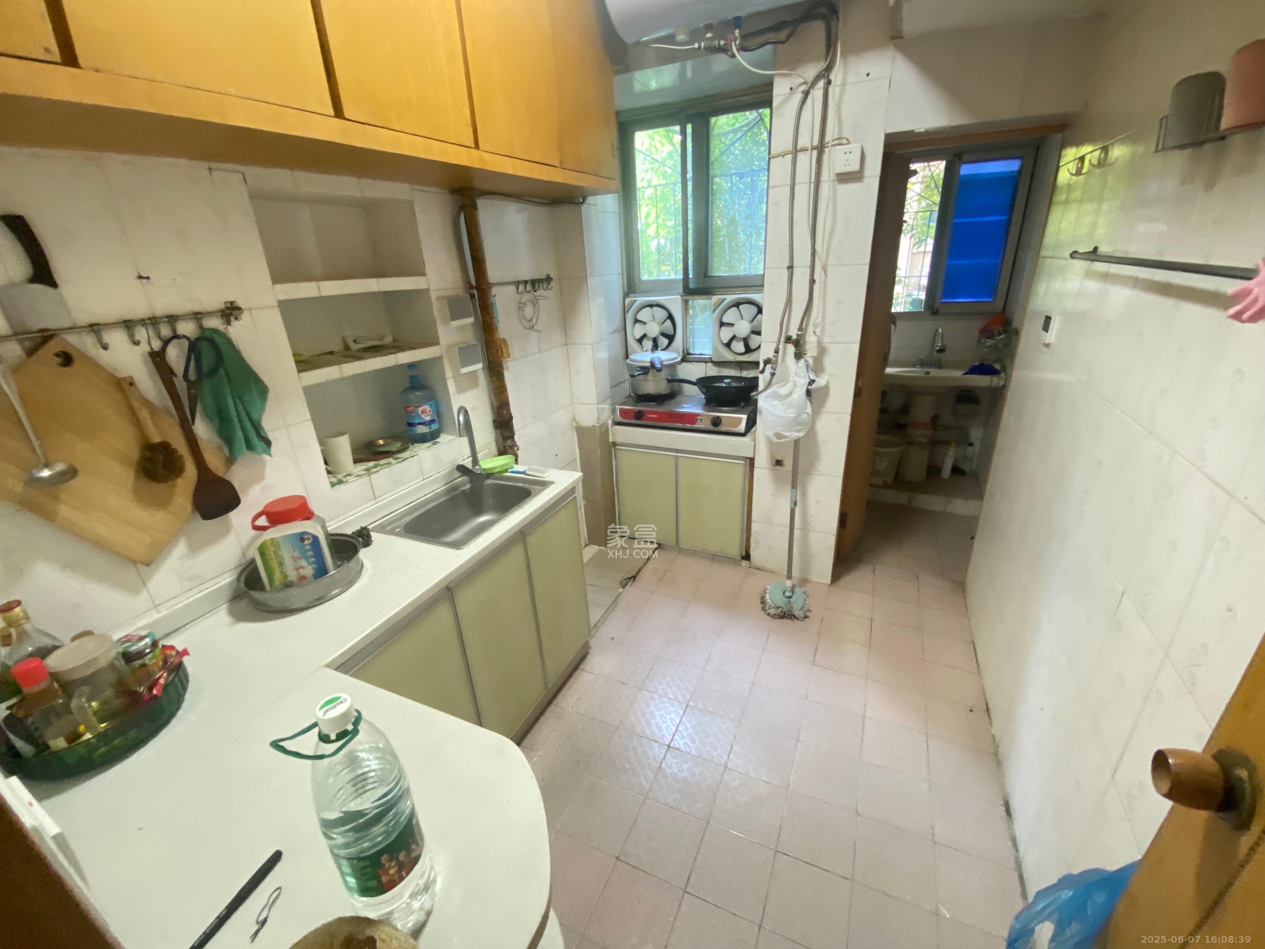 省水院宿舍 3室1厅1卫 2000.0元/月 省水院宿舍 3室1厅1卫 2000.0元/月室内图