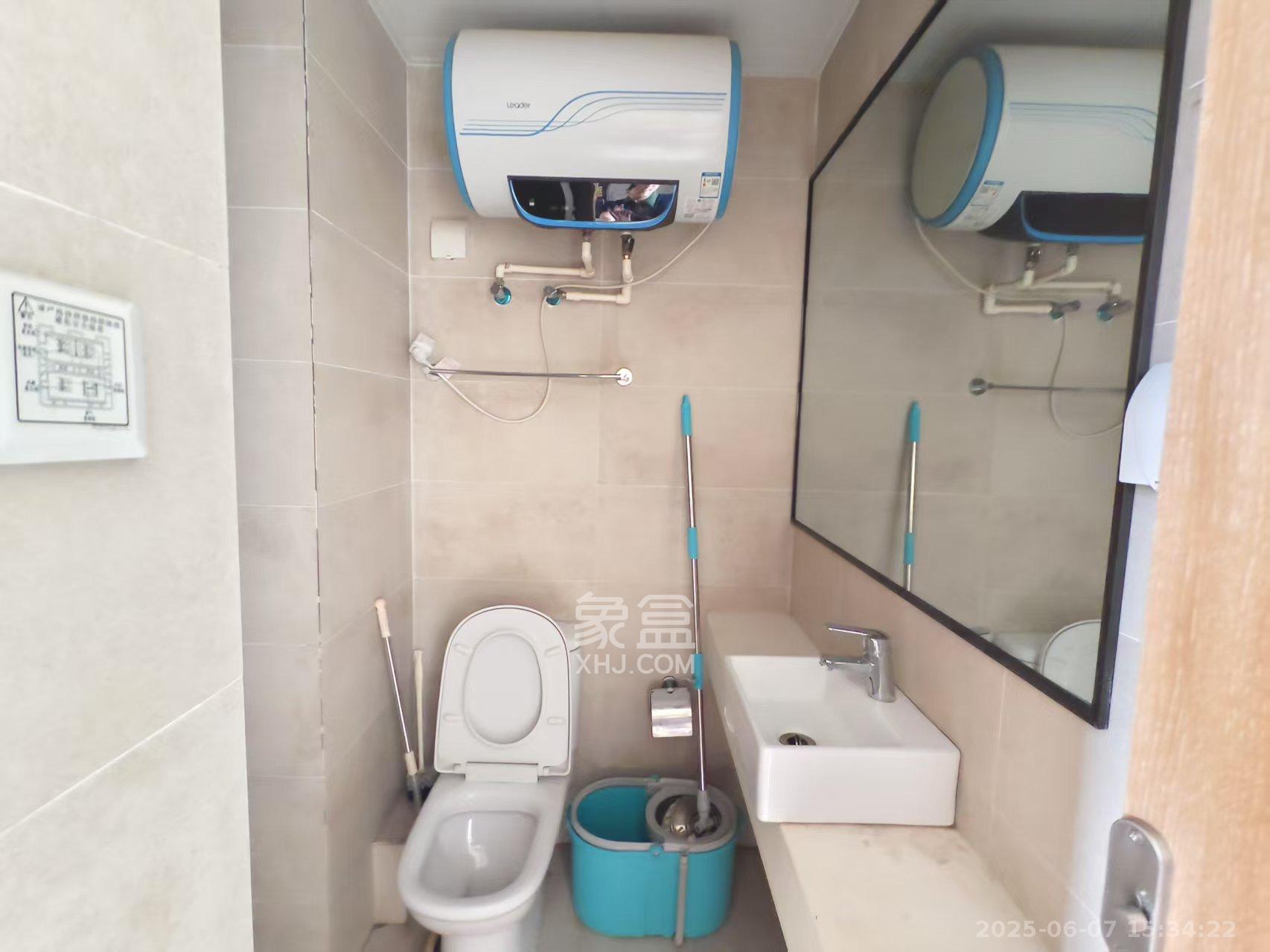 兰亭湾畔 1室1厅1卫 1000.0元/月 兰亭湾畔 1室1厅1卫 1000.0元/月室内图