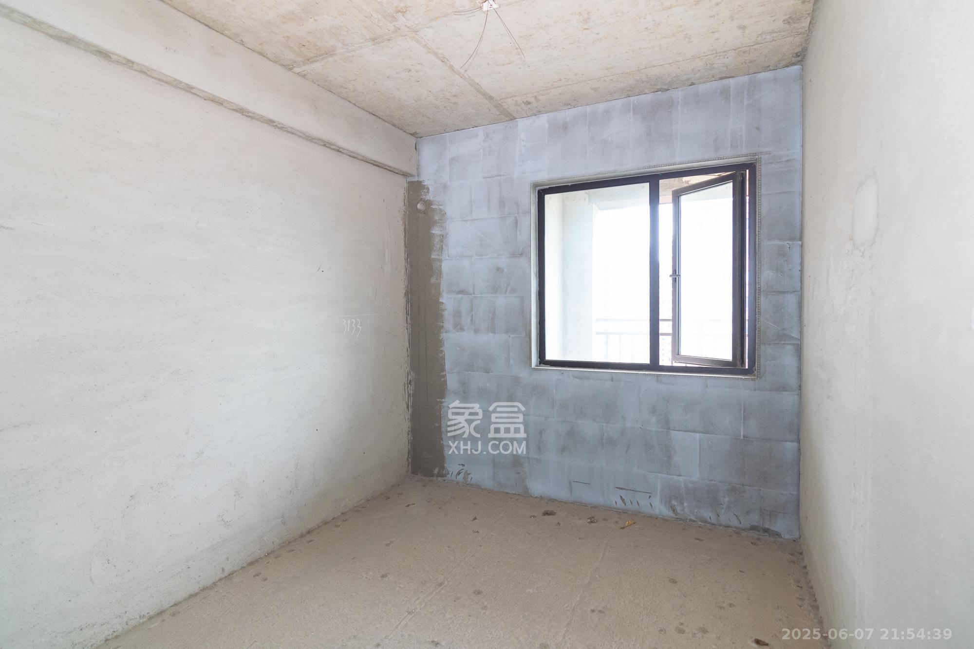 湾田望江府 4室2厅2卫 65.0万 湾田望江府 4室2厅2卫 65.0万卧室