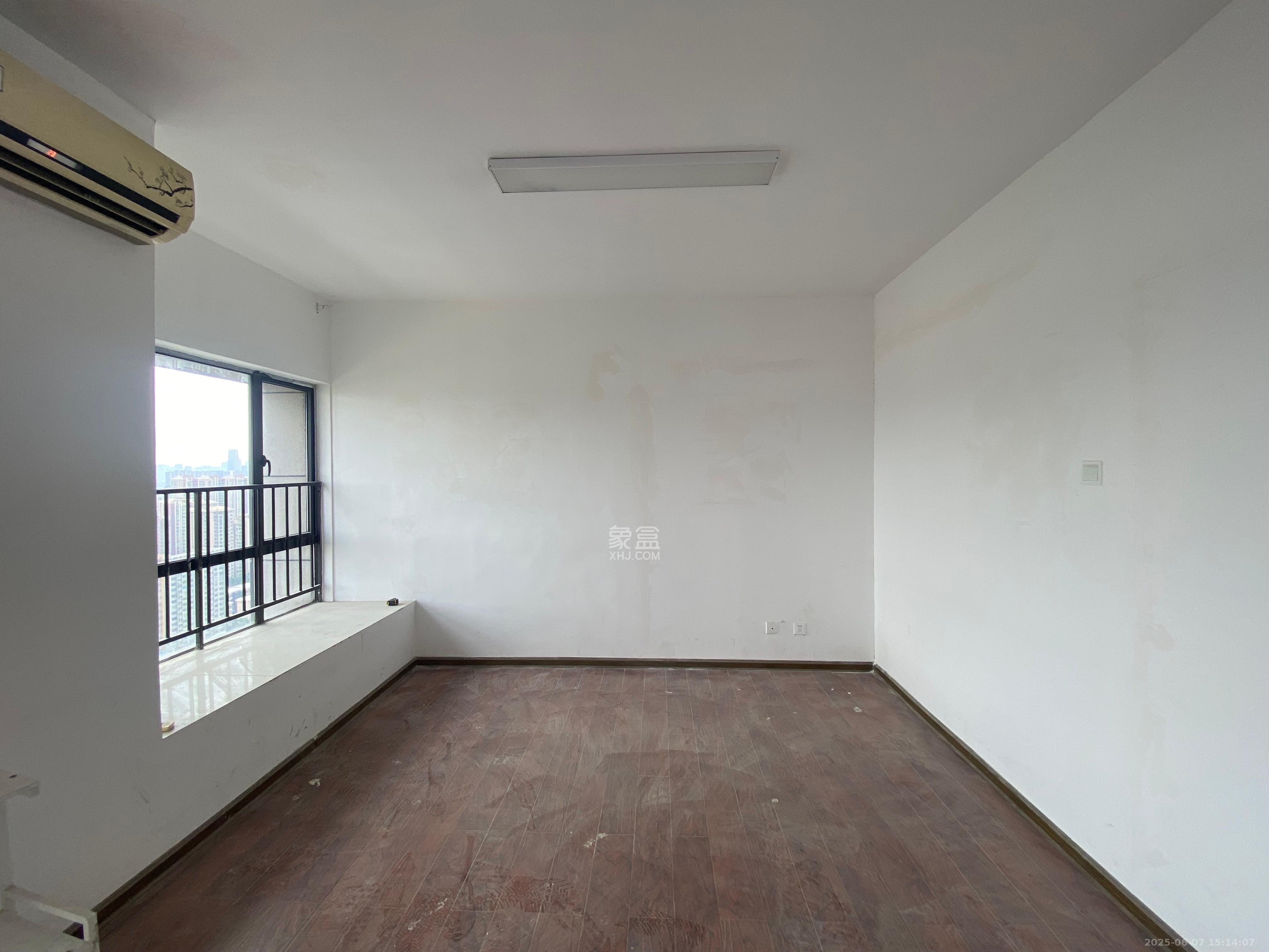 湘腾城市广场  1室0厅0卫    2800.0元/月室内图