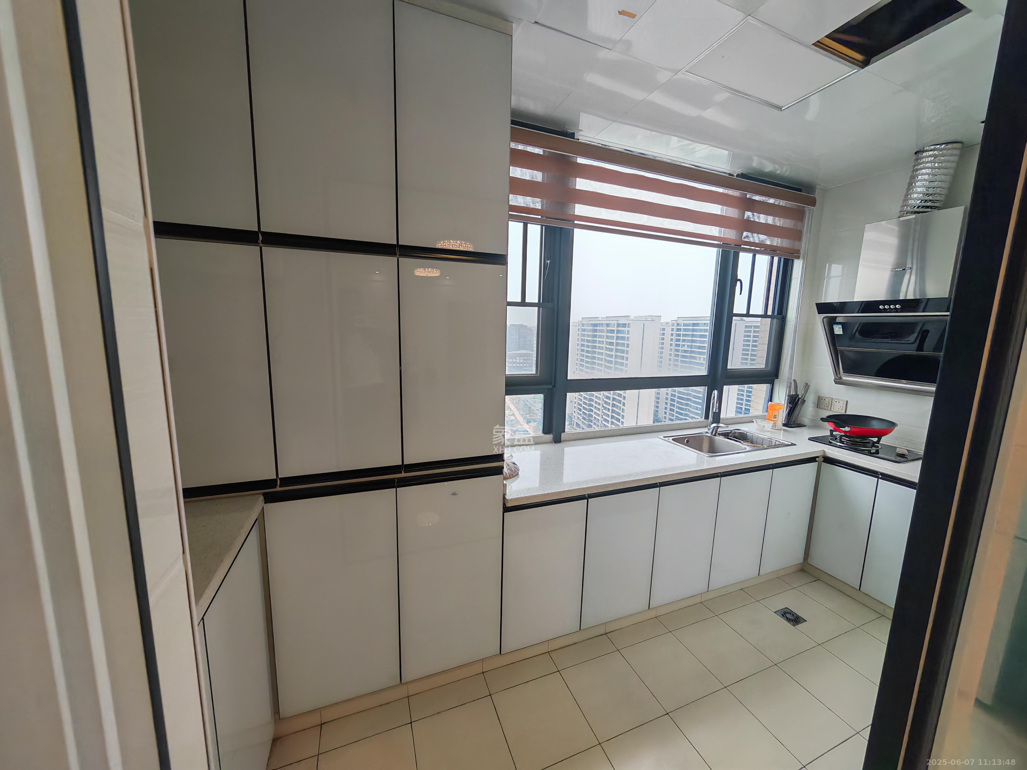 丰园城(鄱阳小区二期) 2室1厅1卫 2200.0元/月 丰园城(鄱阳小区二期) 2室1厅1卫 2200.0元/月室内图