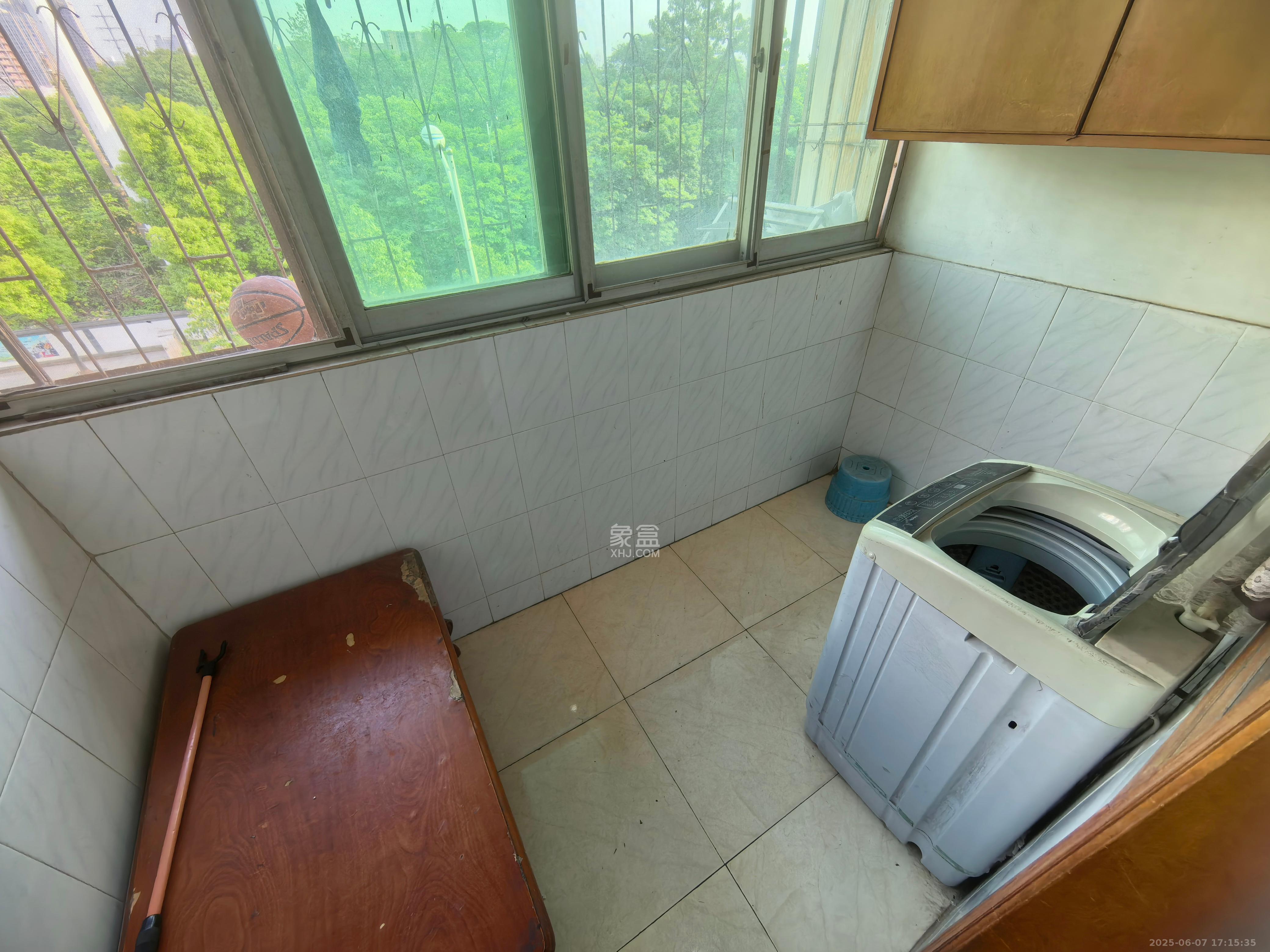 新天小区  2室1厅1卫    1000.0元/月室内图