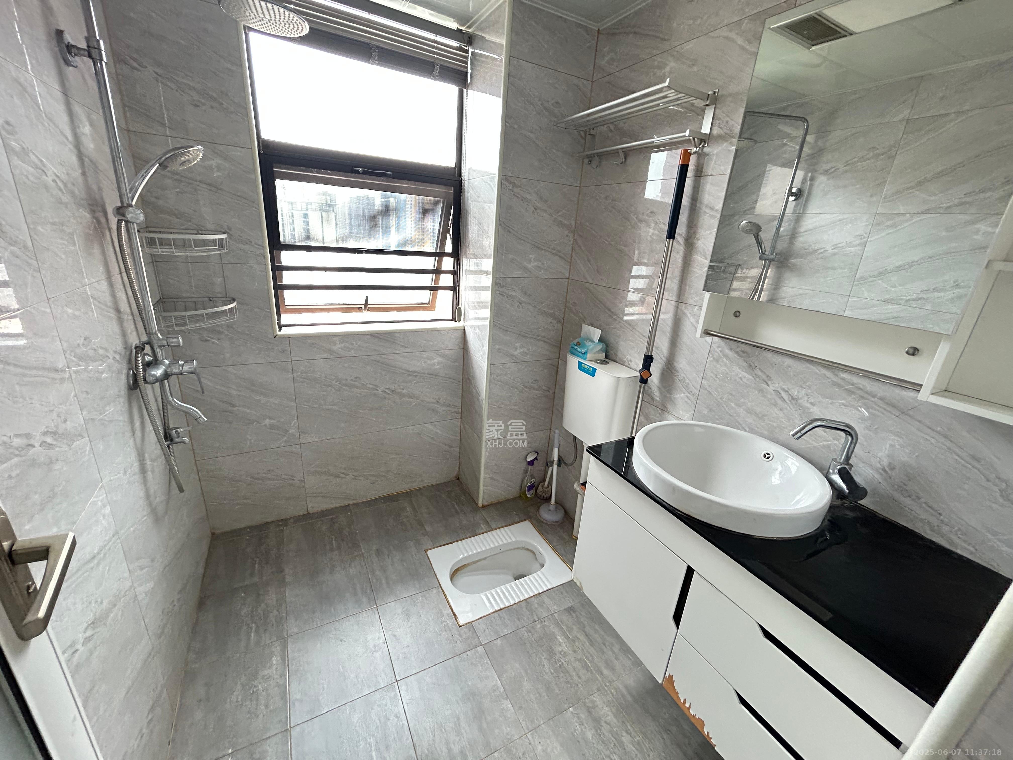 润和又一城 4室2厅2卫 3500.0元/月 润和又一城 4室2厅2卫 3500.0元/月室内图