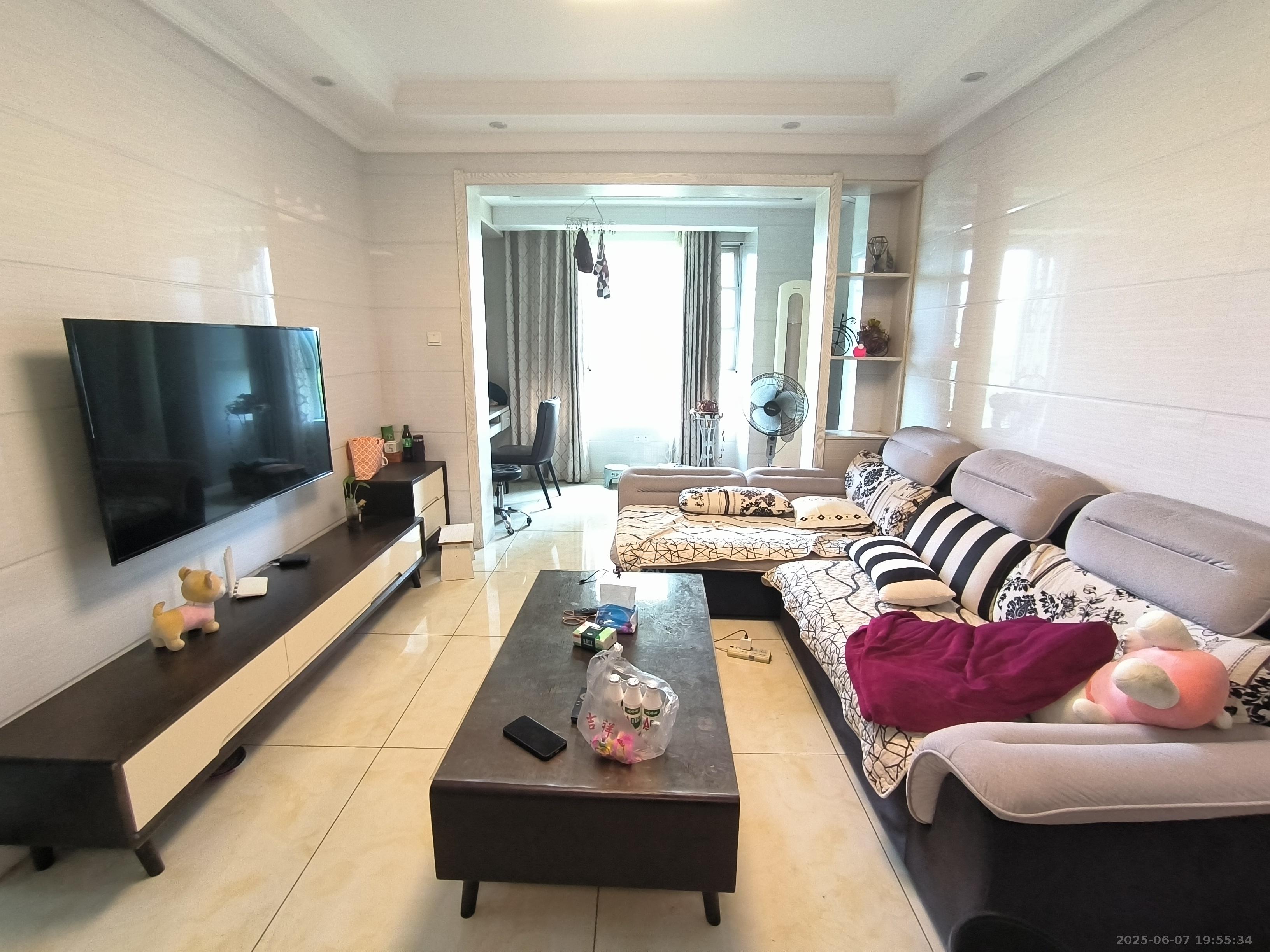 佳兆业金域天下三期 3室2厅1卫 2000.0元/月 佳兆业金域天下三期 3室2厅1卫 2000.0元/月室内图