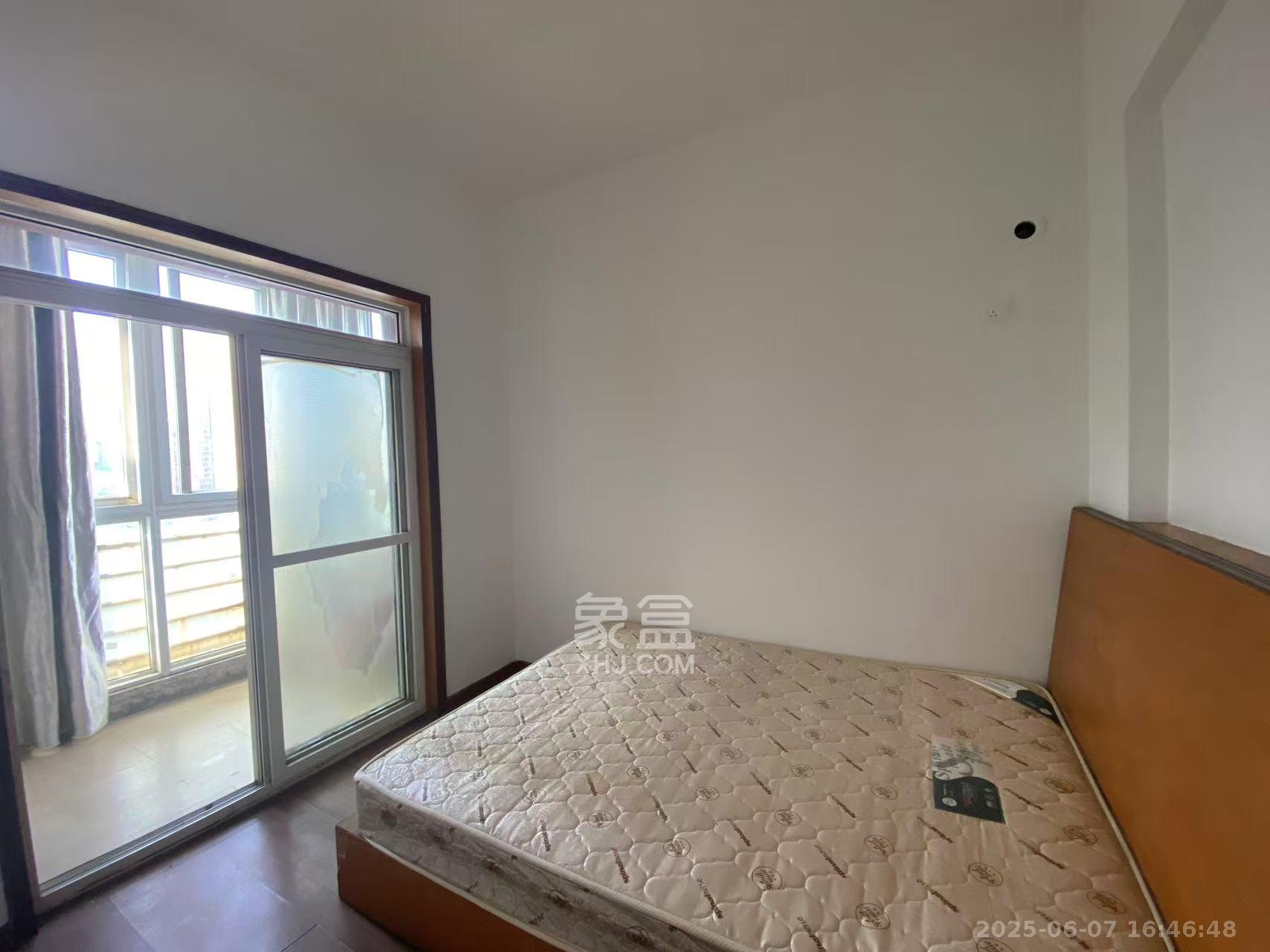 湘中海星之都  2室2厅1卫    1650.0元/月 湘中海星之都  2室2厅1卫    1650.0元/月室内图